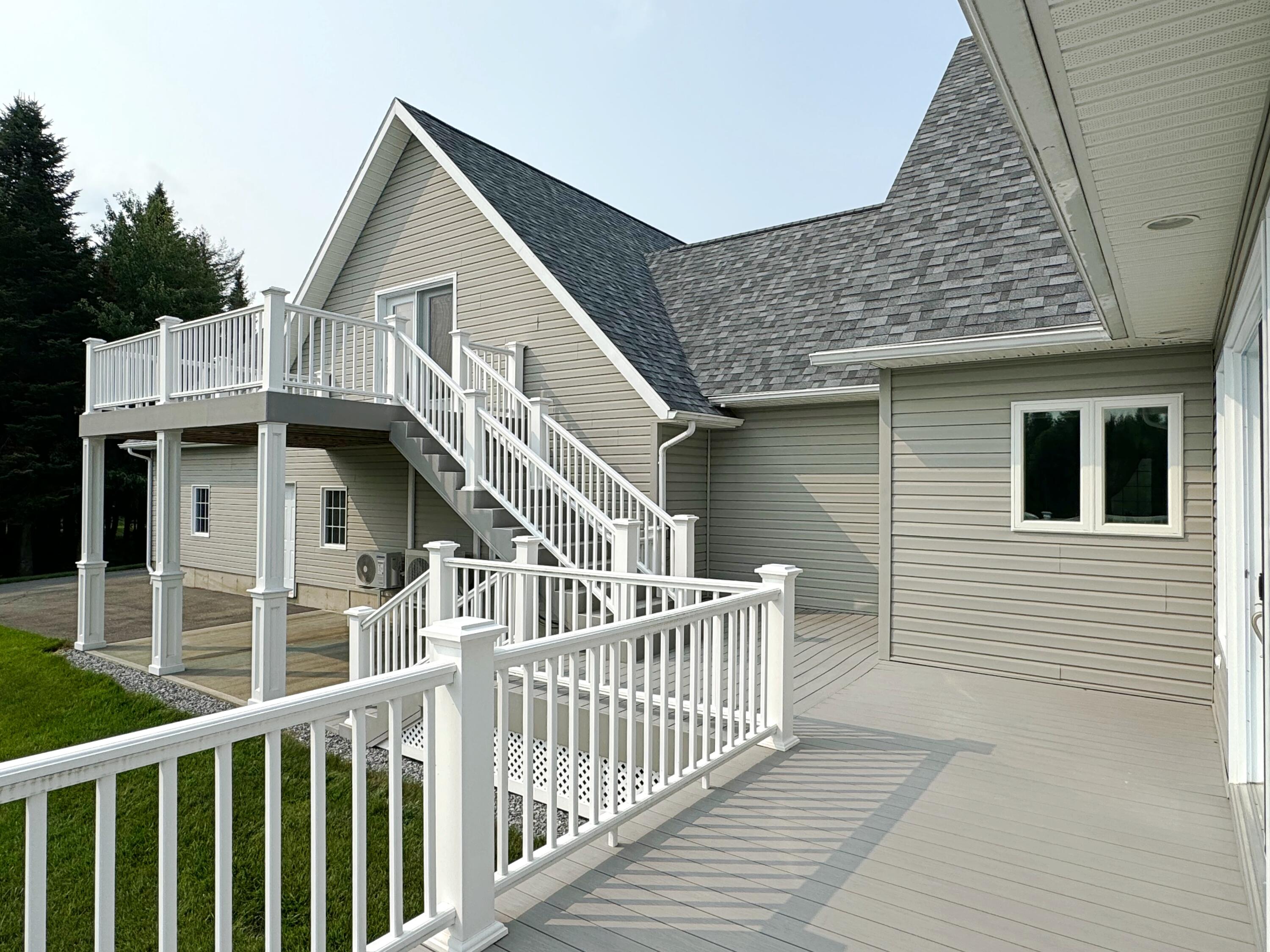 54 St John Road Property Photo 10