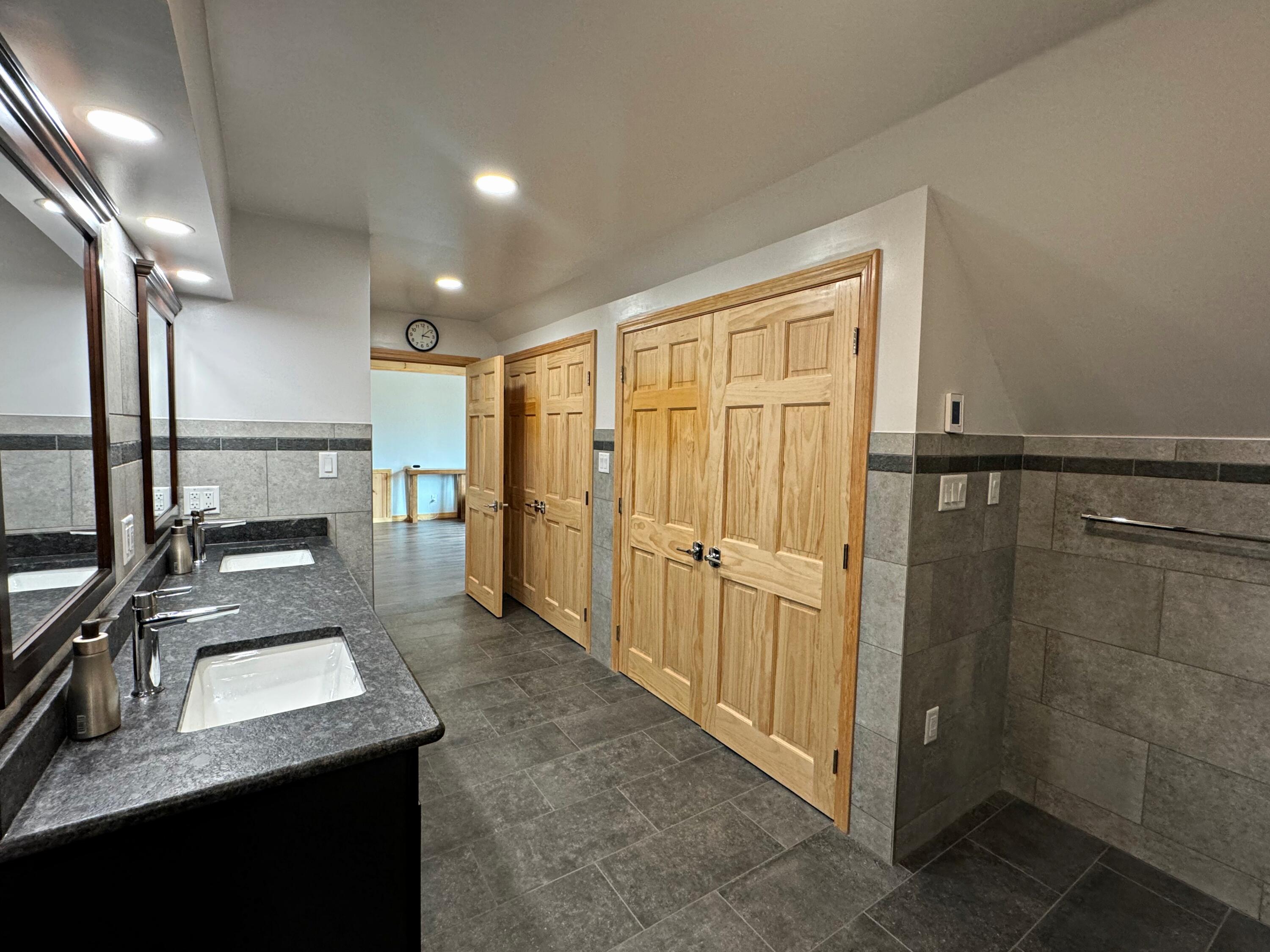 54 St John Road Property Photo 81