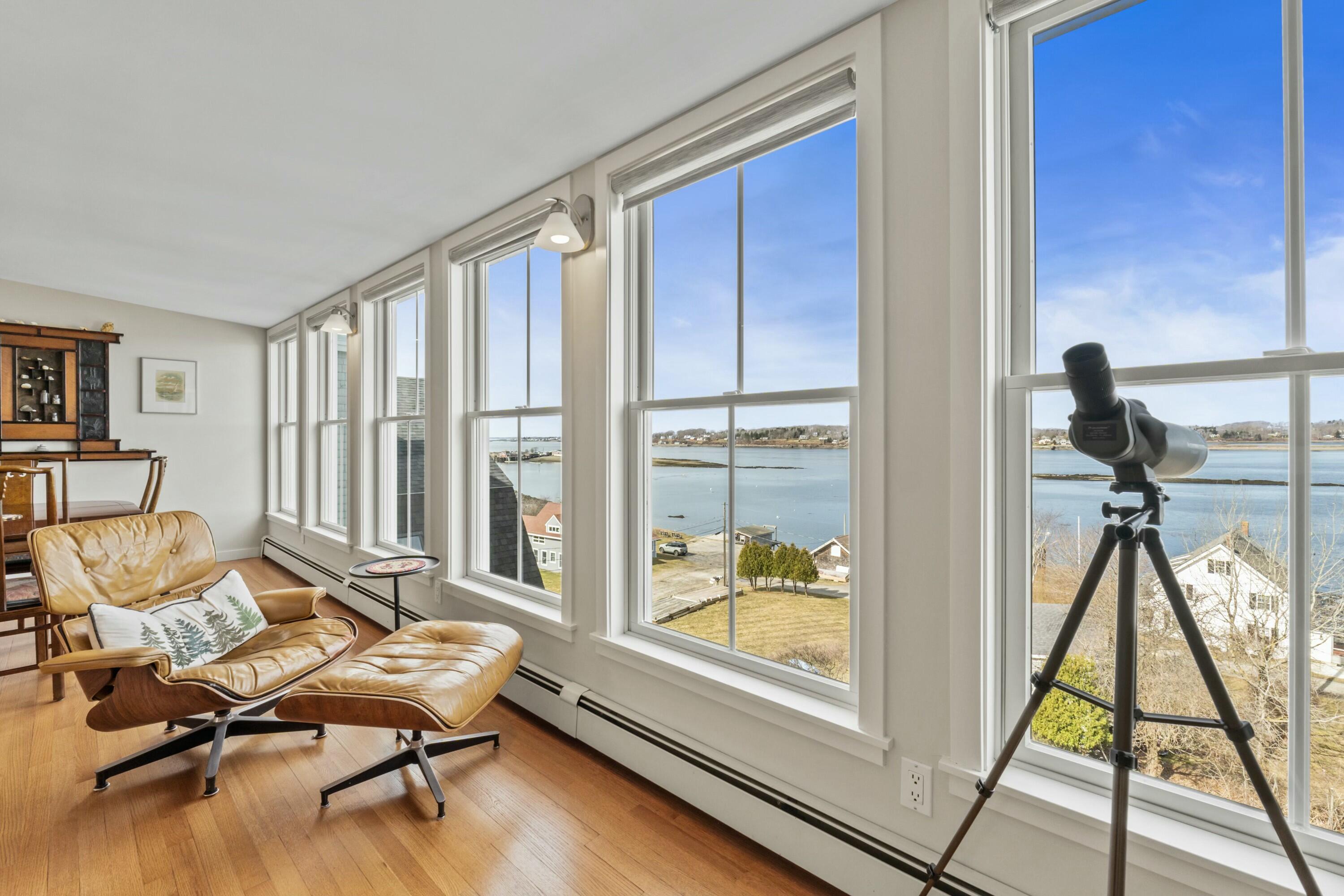 6 Merritt House Road Property Photo 1