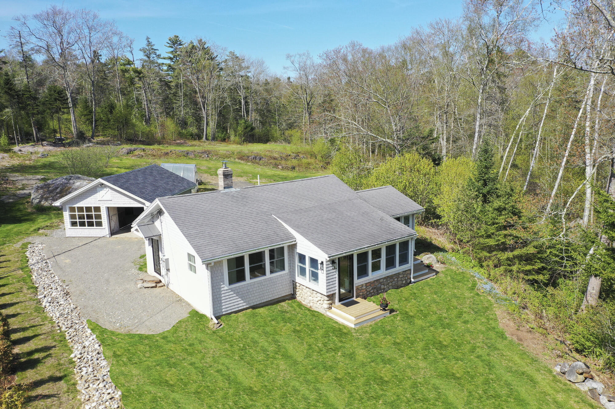 22 Bayview Drive Property Photo 2