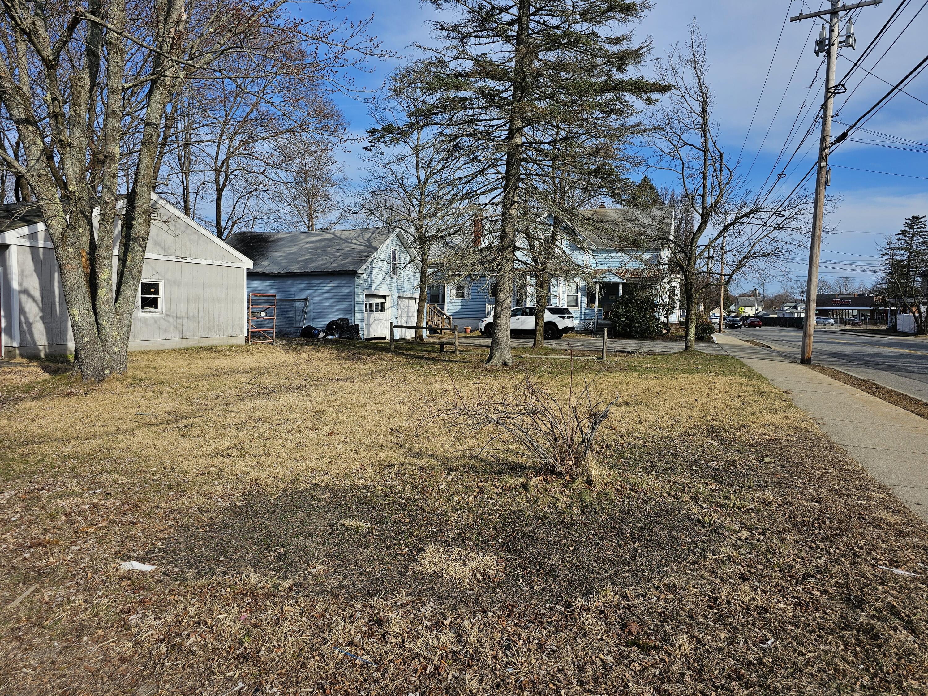 M27 L17 0 Main Street Property Photo 1