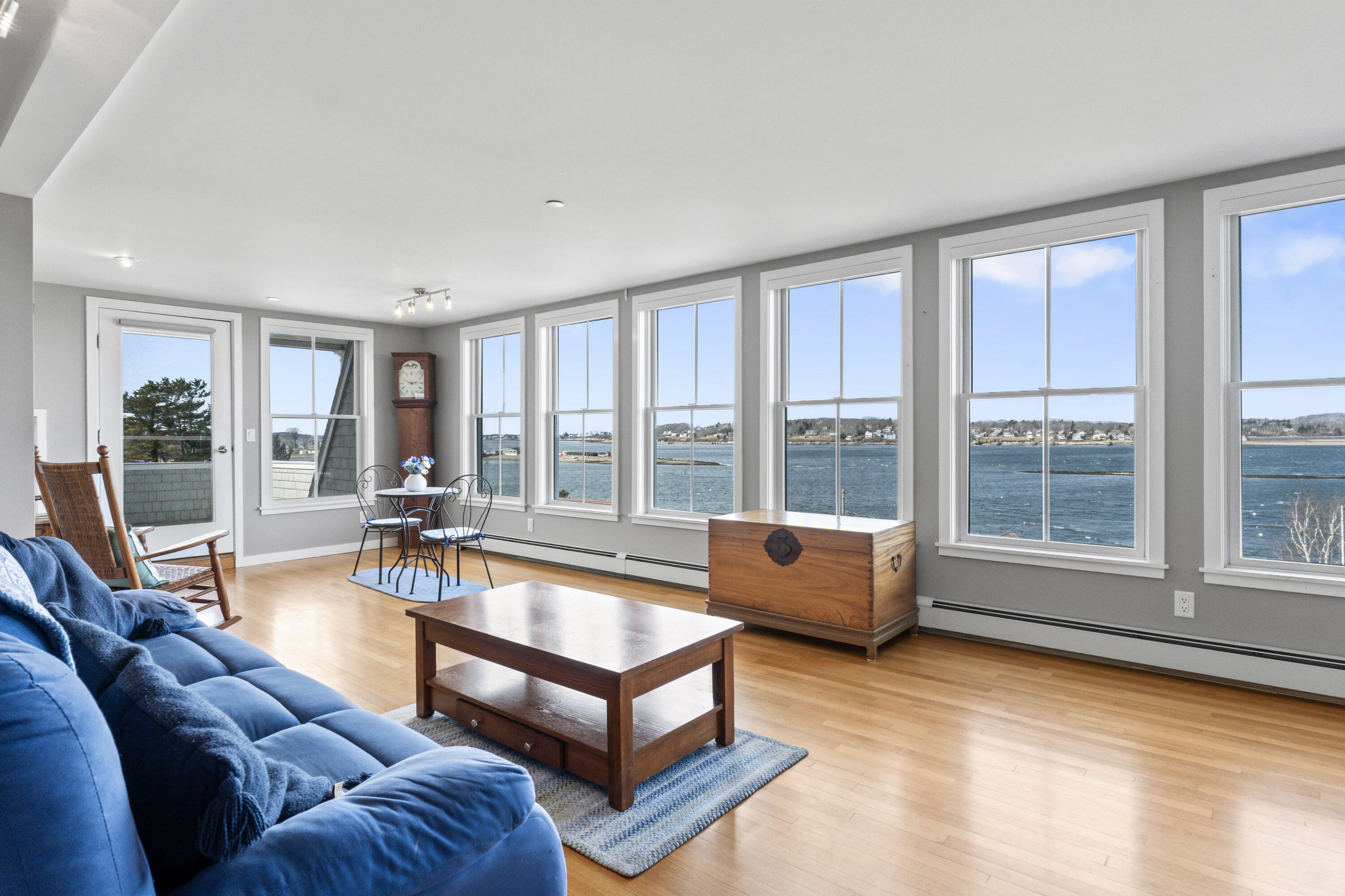 6 Merritt House Road Property Photo 1