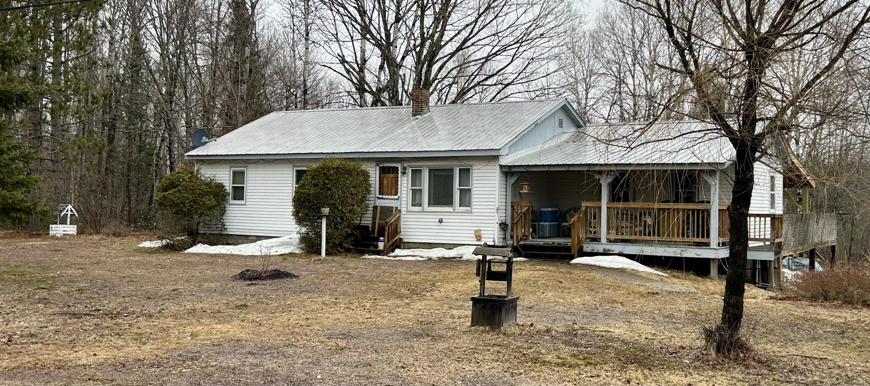 364 W Kingfield Road Property Photo 1