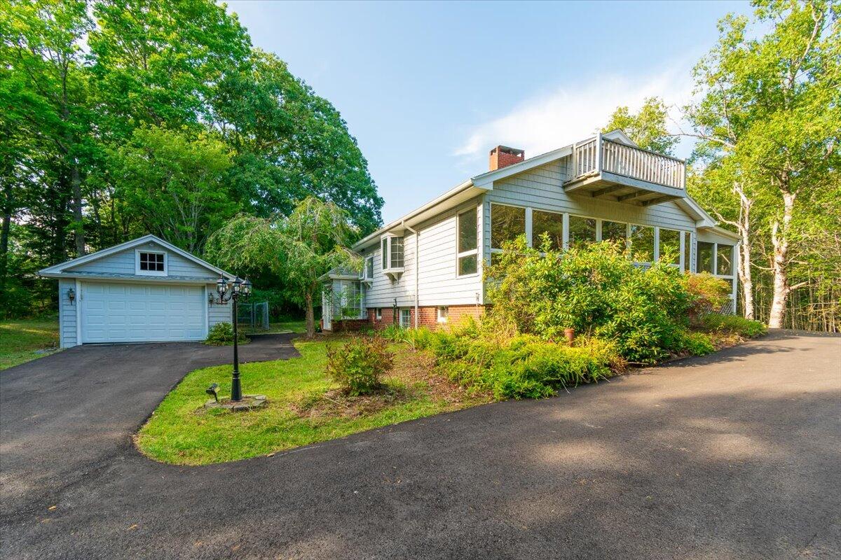 378 N Shore Drive Property Photo 1