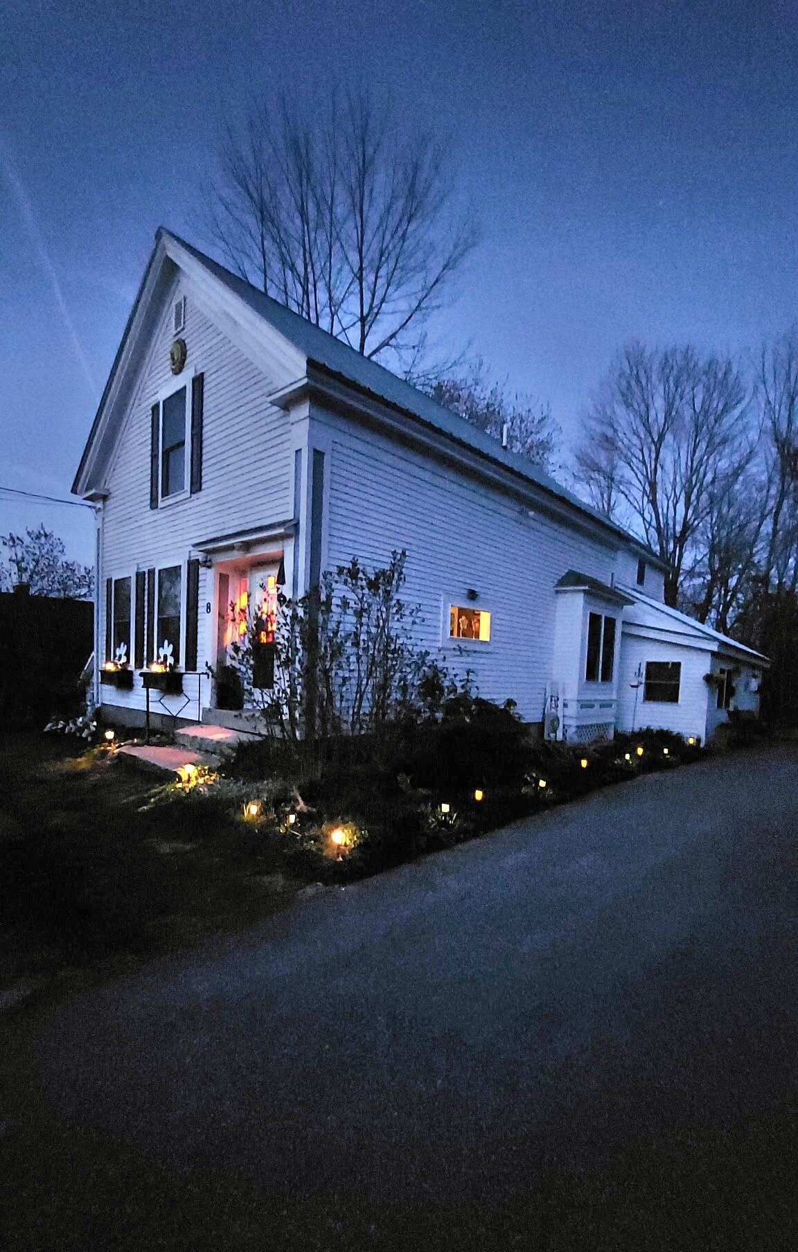 8 Cottage Street Property Photo 1