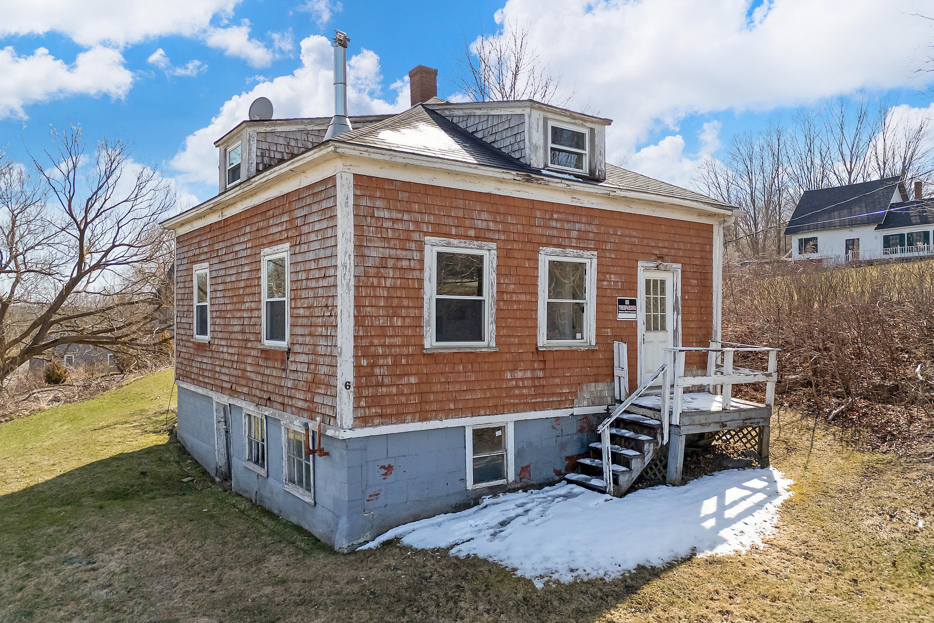 76 Fish Street Property Photo 2