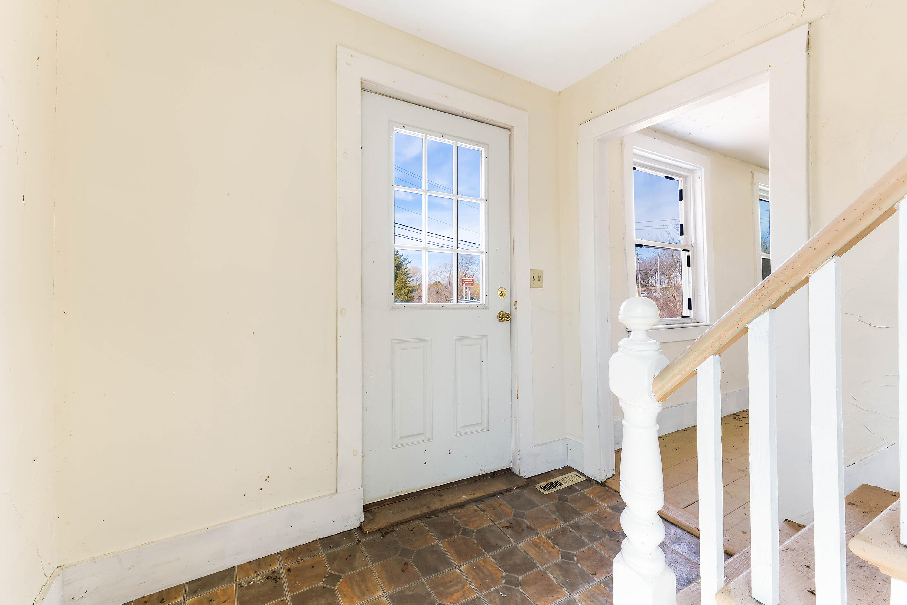 76 Fish Street Property Photo 8