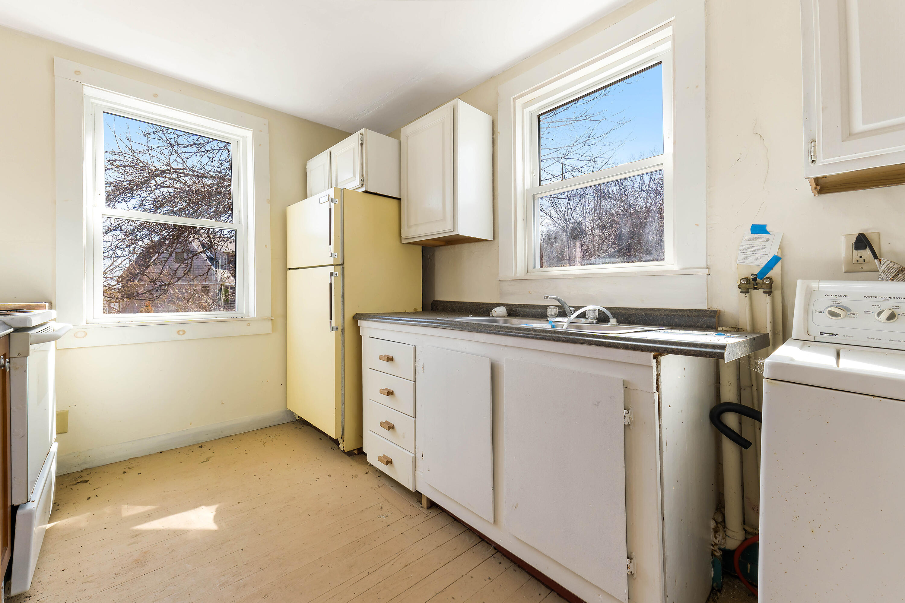 76 Fish Street Property Photo 17