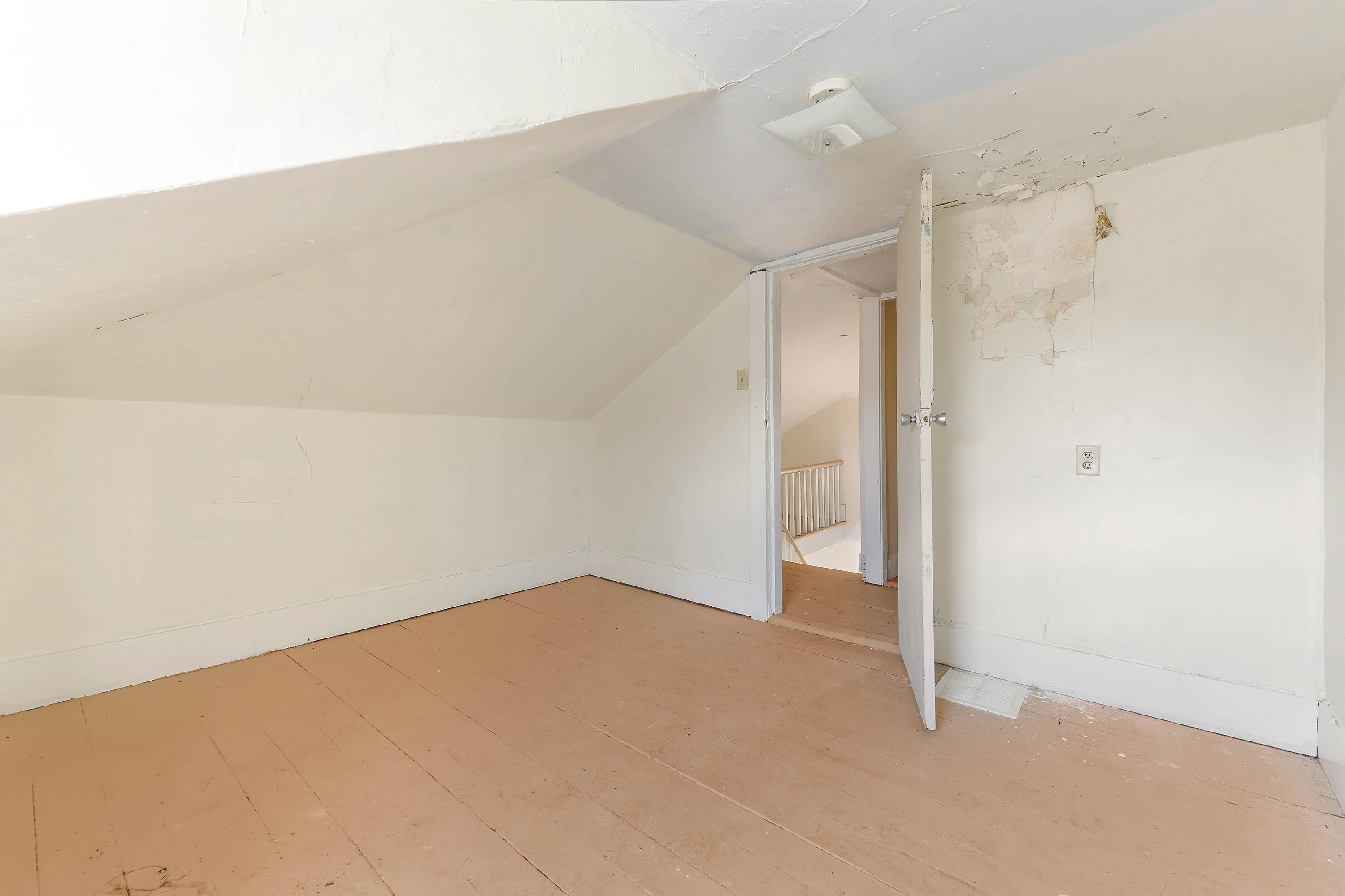 76 Fish Street Property Photo 21