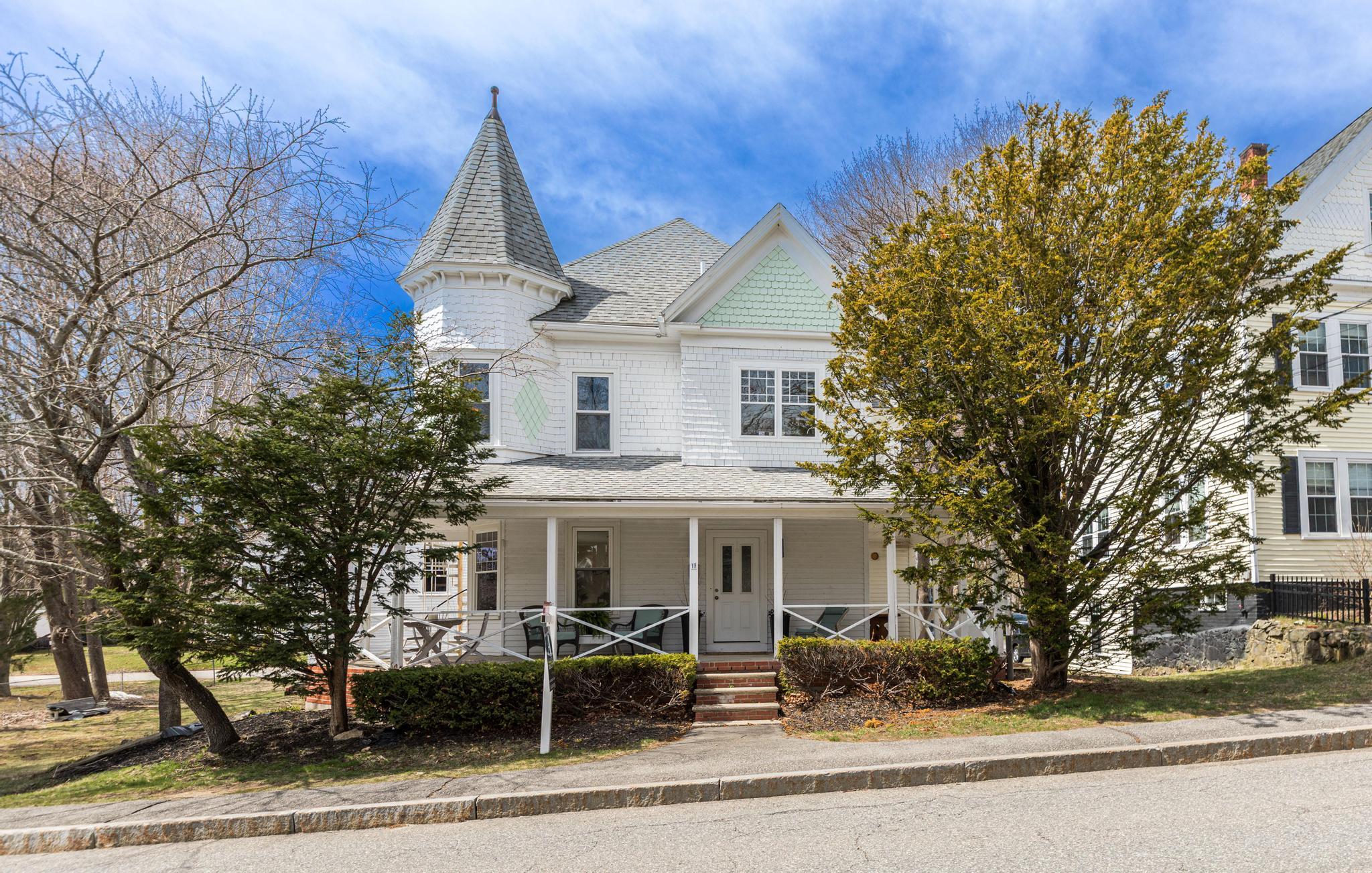 11 Rogers Road Property Photo