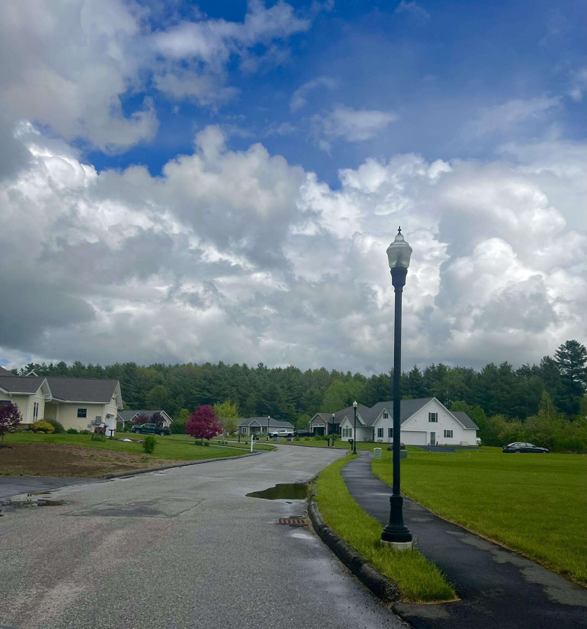 105 Fieldstone Drive Property Photo 4