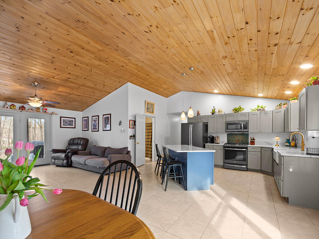 84 Coyote Ridge Drive Property Photo 1