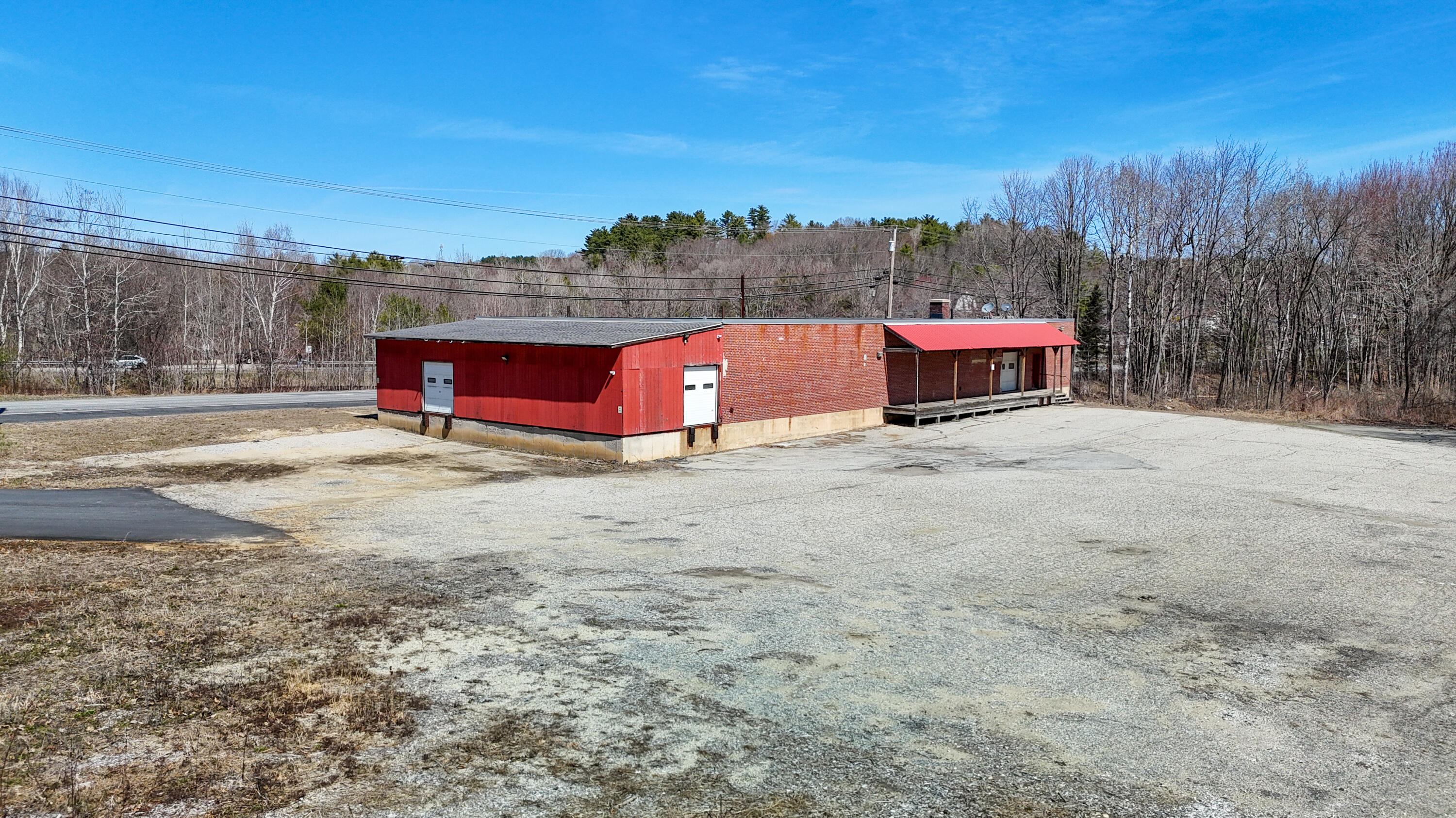 358 Washington Street N Property Photo 8