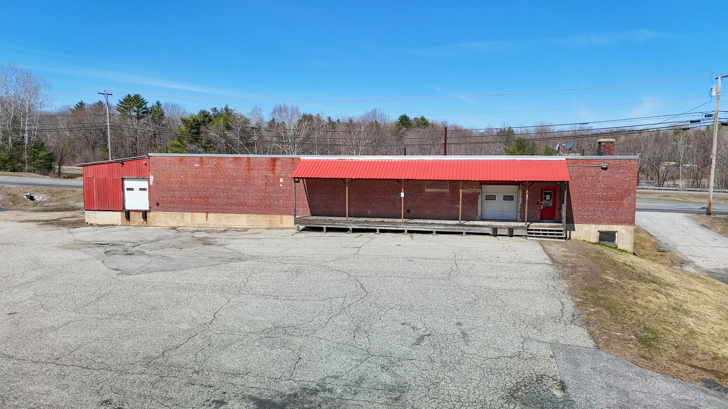 358 Washington Street N Property Photo 11