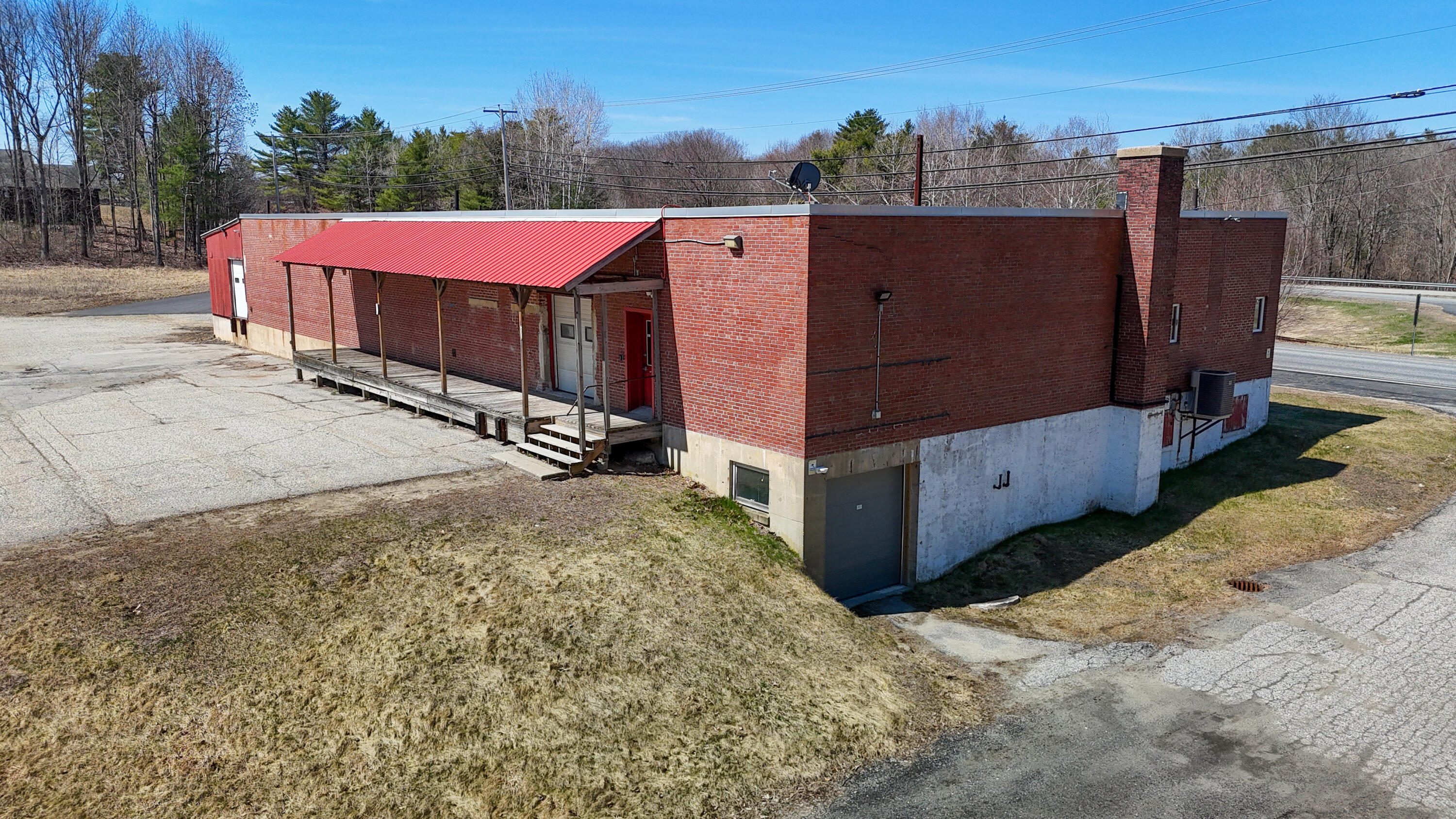 358 Washington Street N Property Photo 12