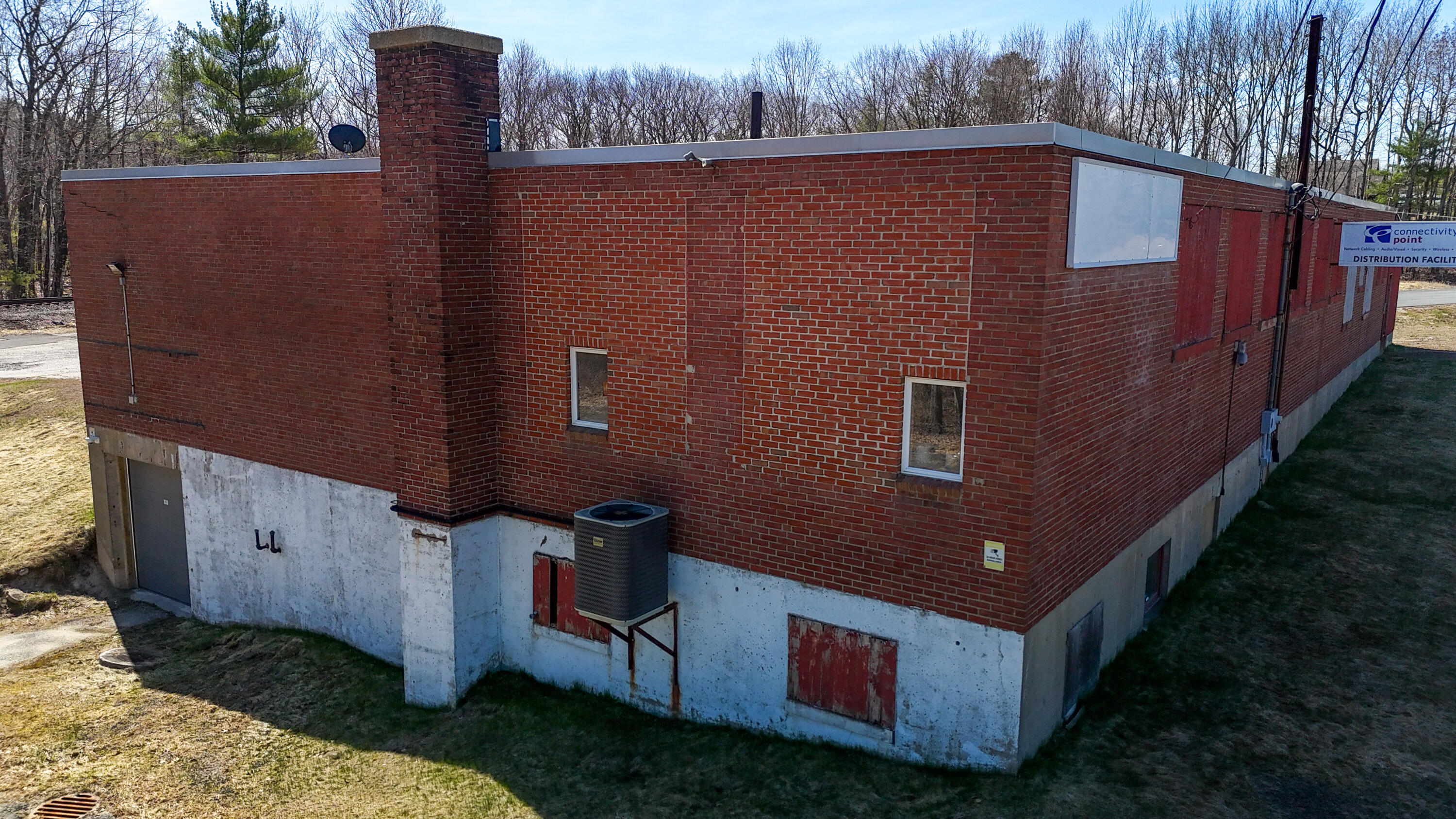 358 Washington Street N Property Photo 13