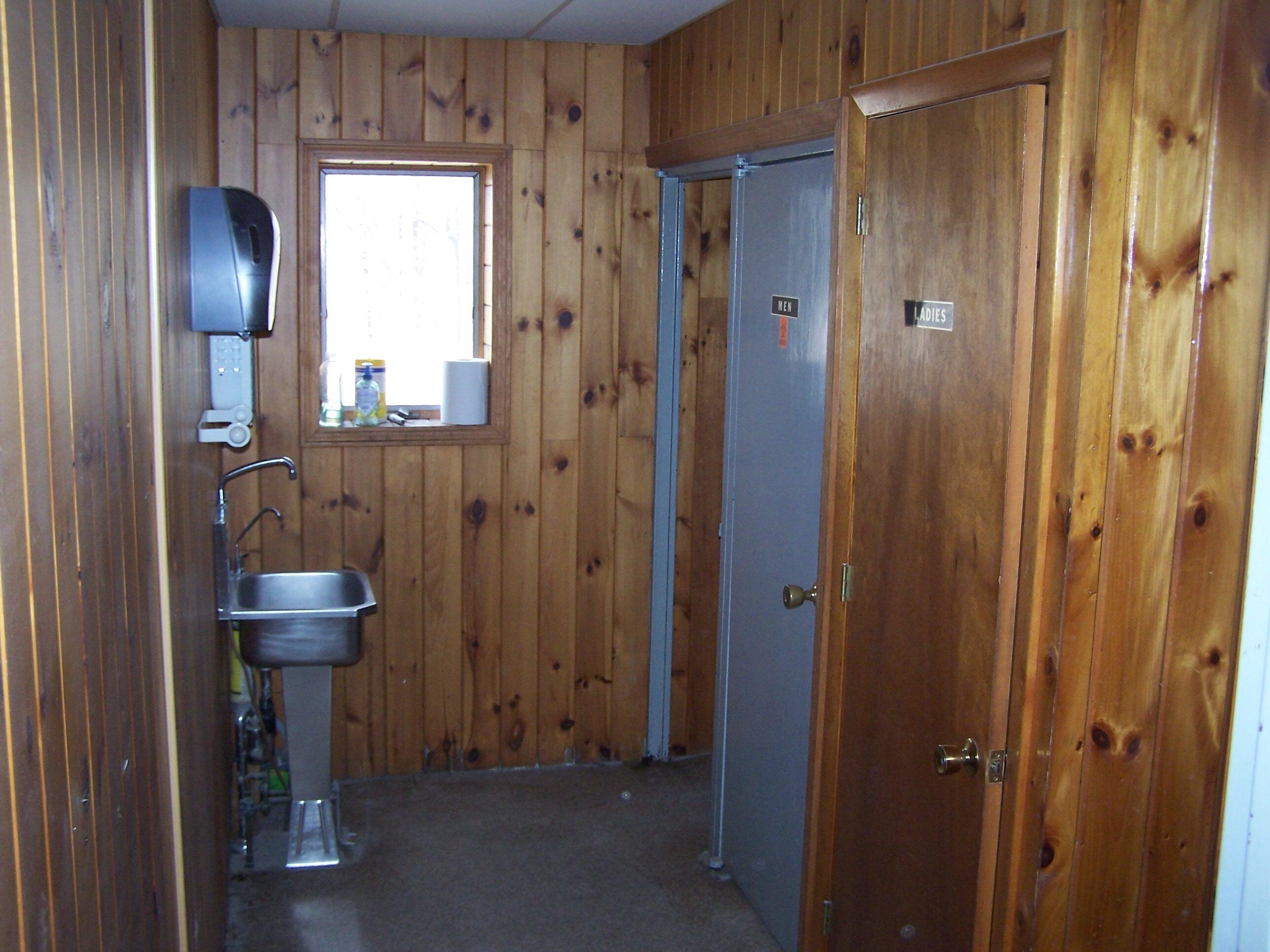 358 Washington Street N Property Photo 22