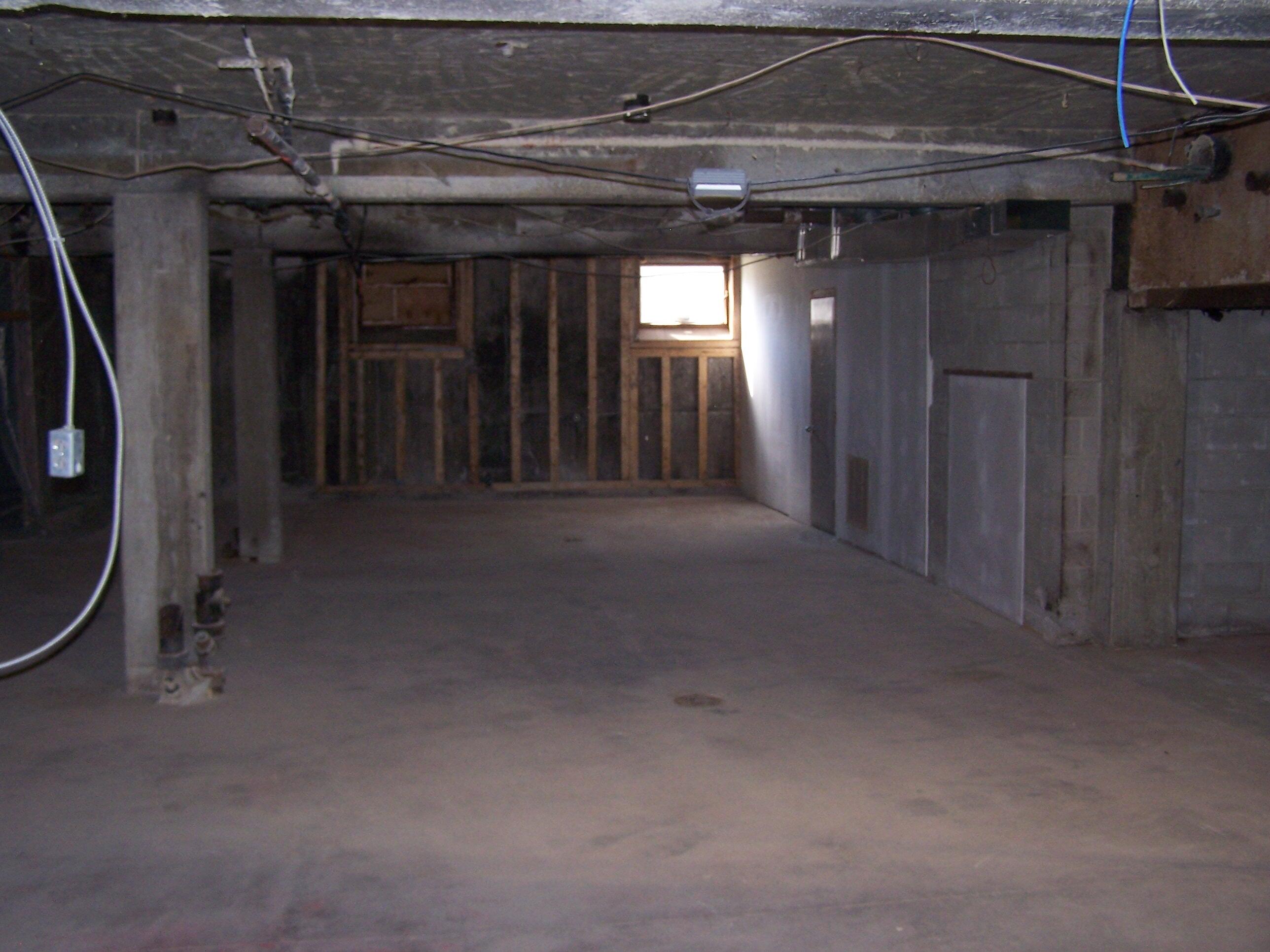 358 Washington Street N Property Photo 28