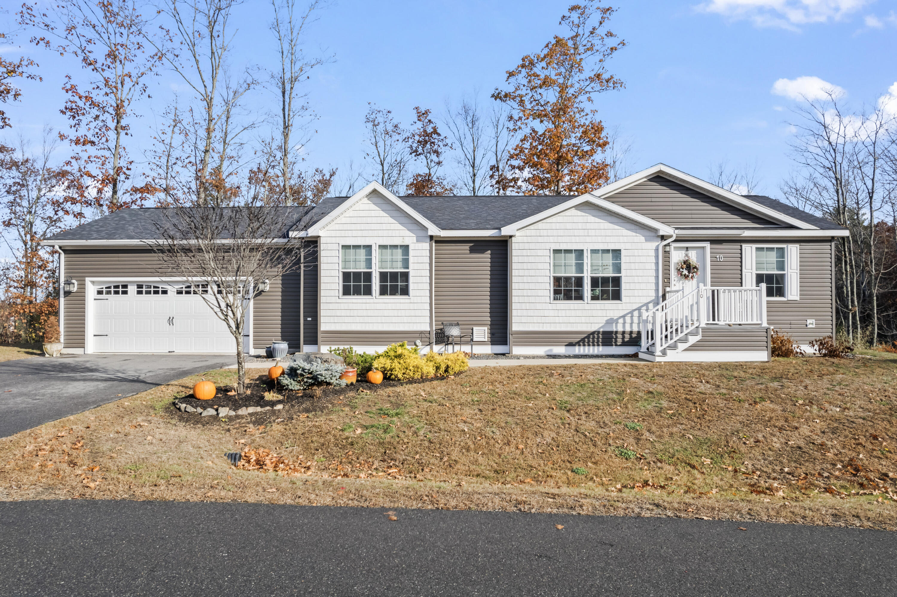 10 Settlement Loop Property Photo