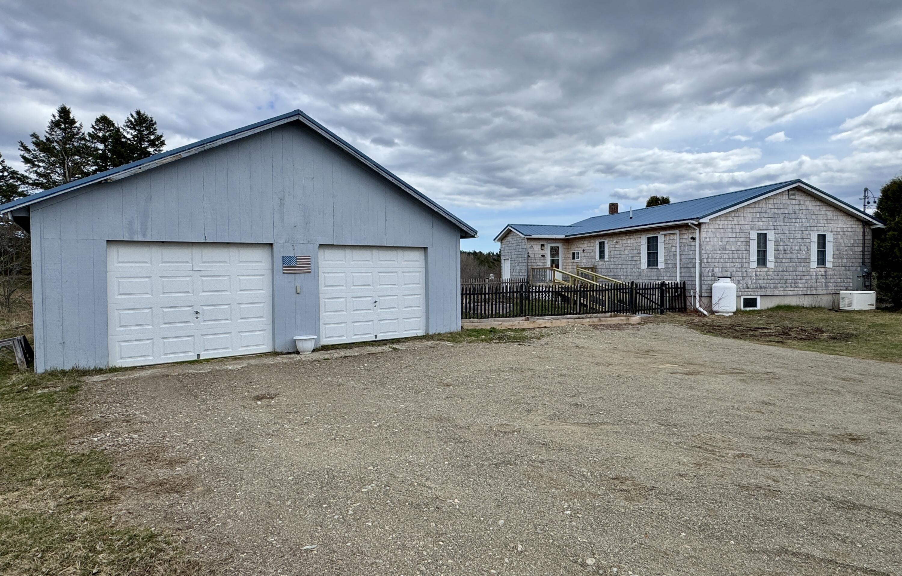1 Daggett Road Property Photo 6