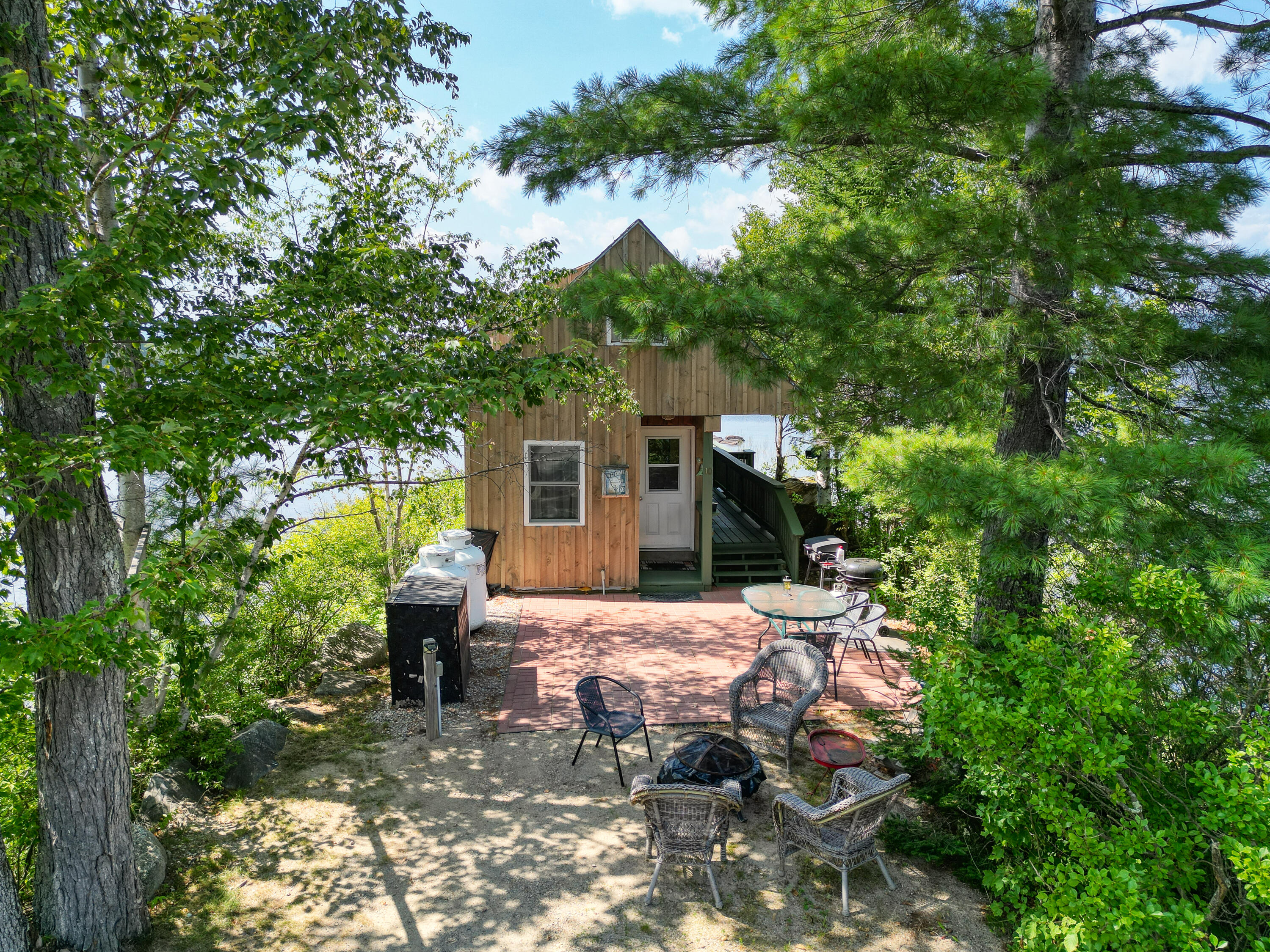 24 Dual Cove Point Road Property Photo 3