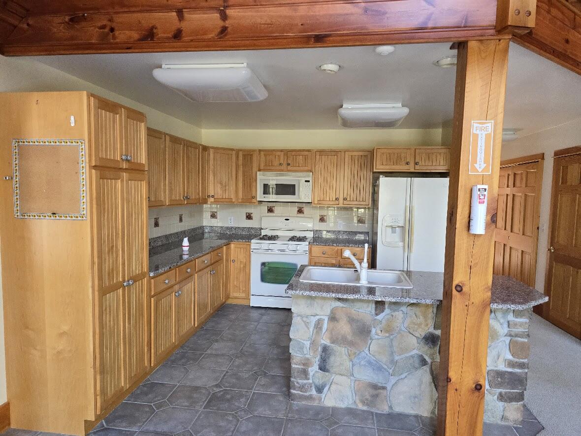 70 Owens Way Property Photo 16