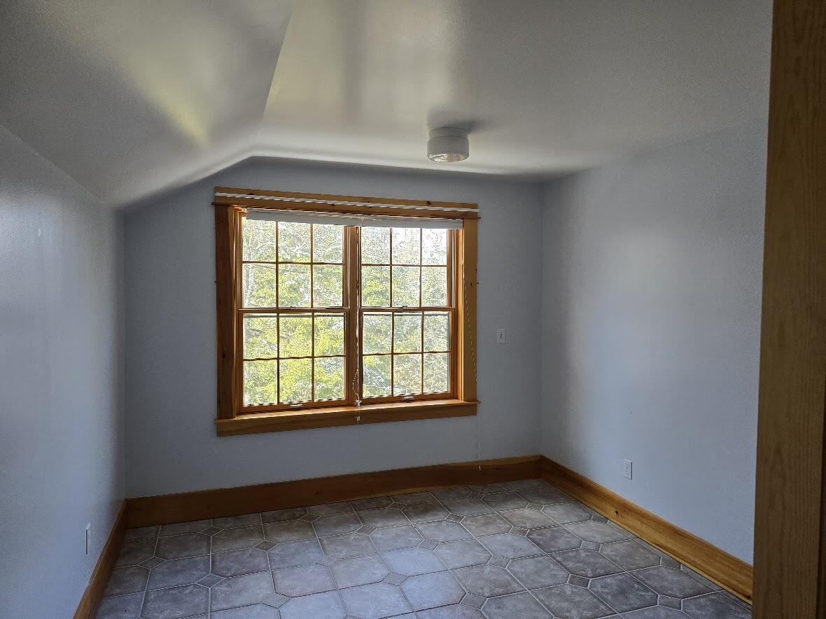 70 Owens Way Property Photo 28