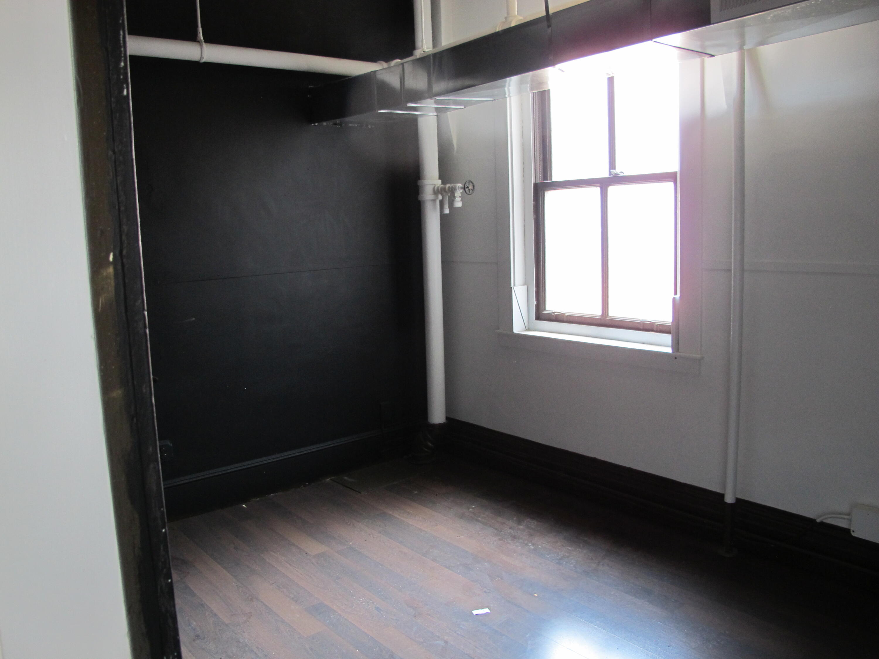 99 Main Street Property Photo 9