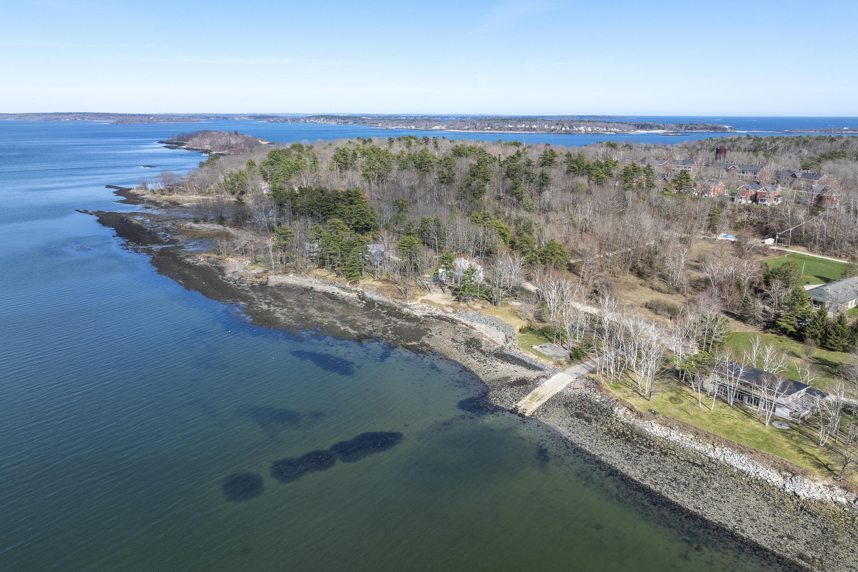 119 West Shore Drive Property Photo 2