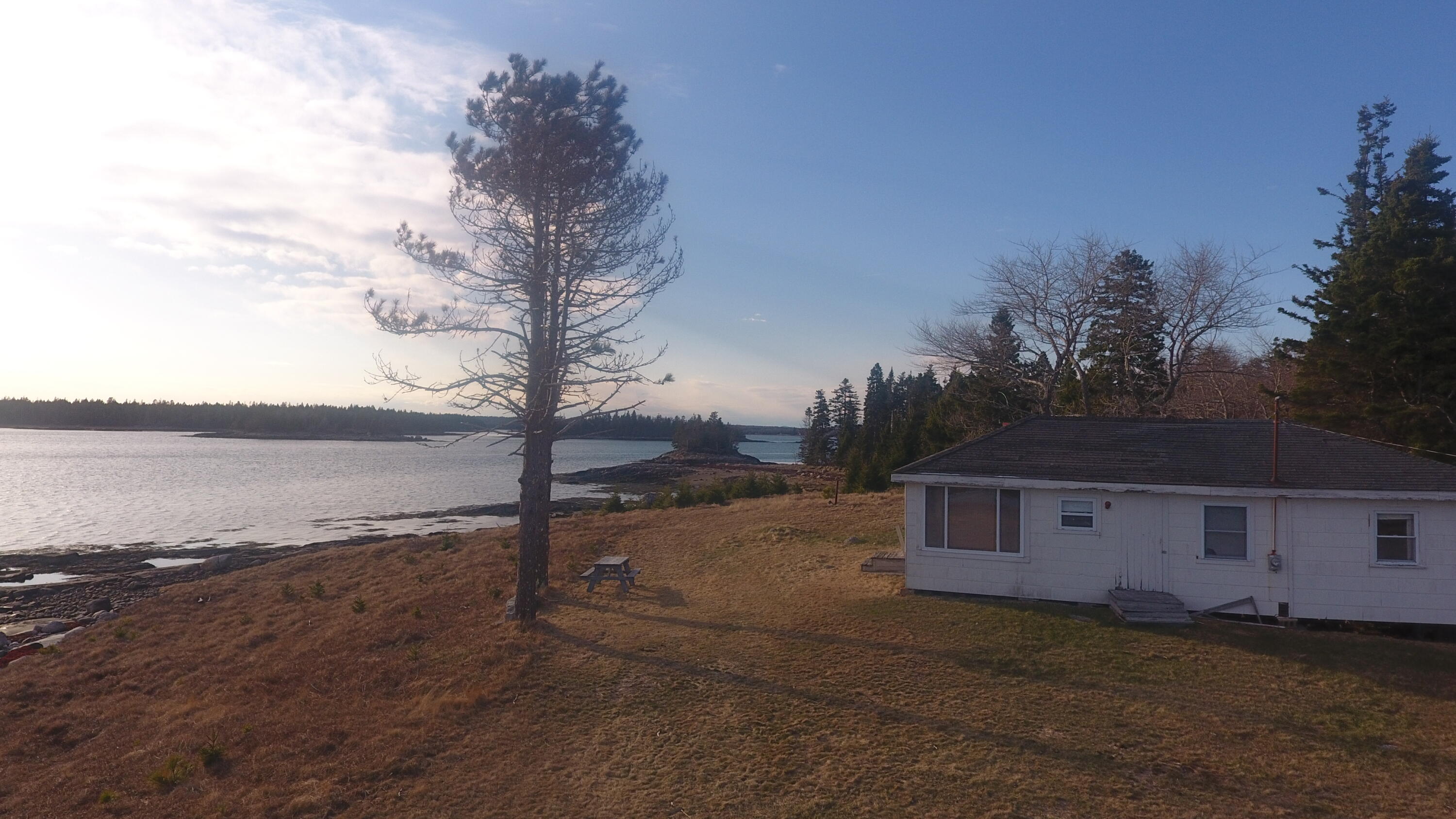 63 Headland Road Property Photo 4