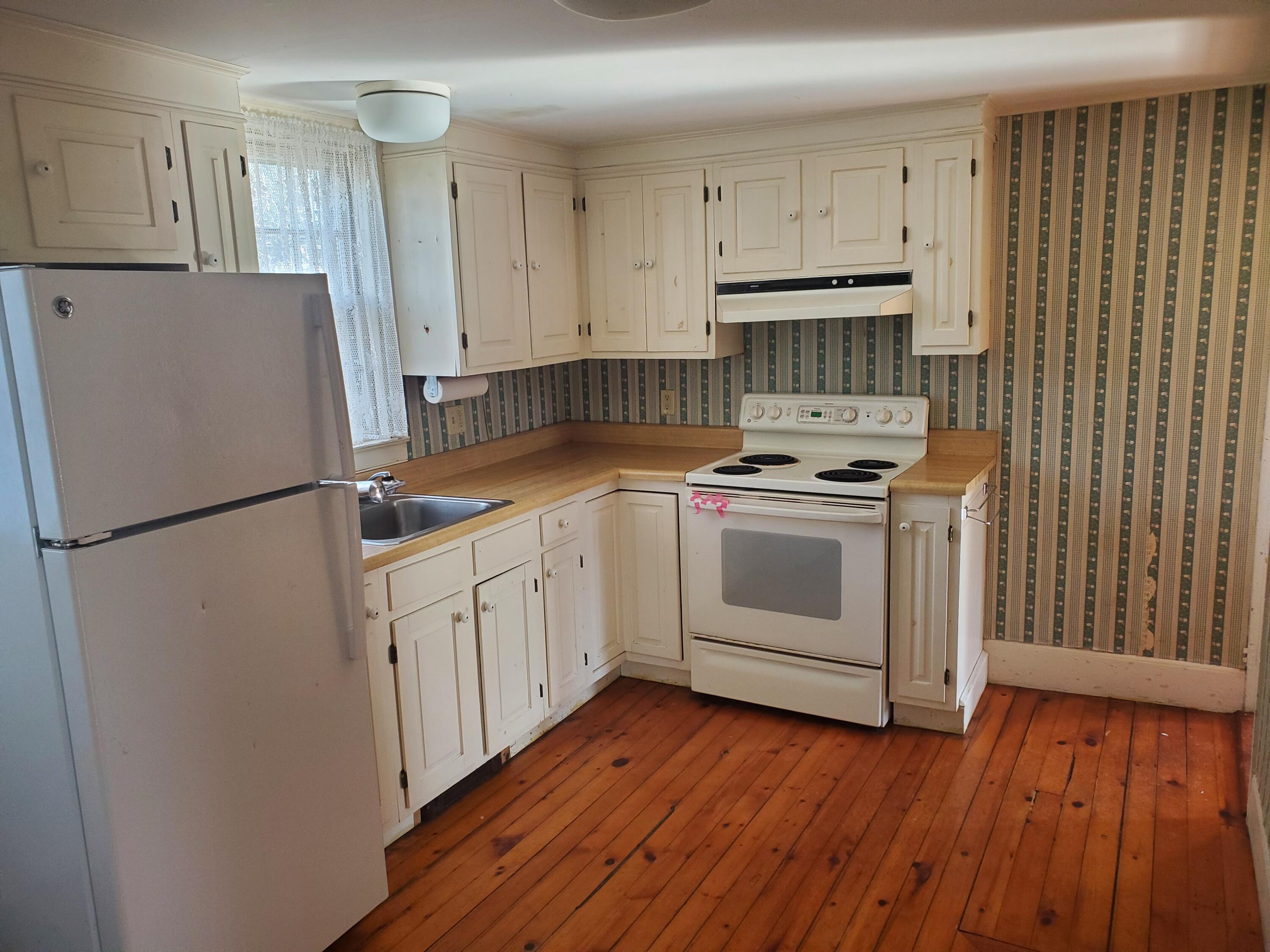 14 Church Street Property Photo 6