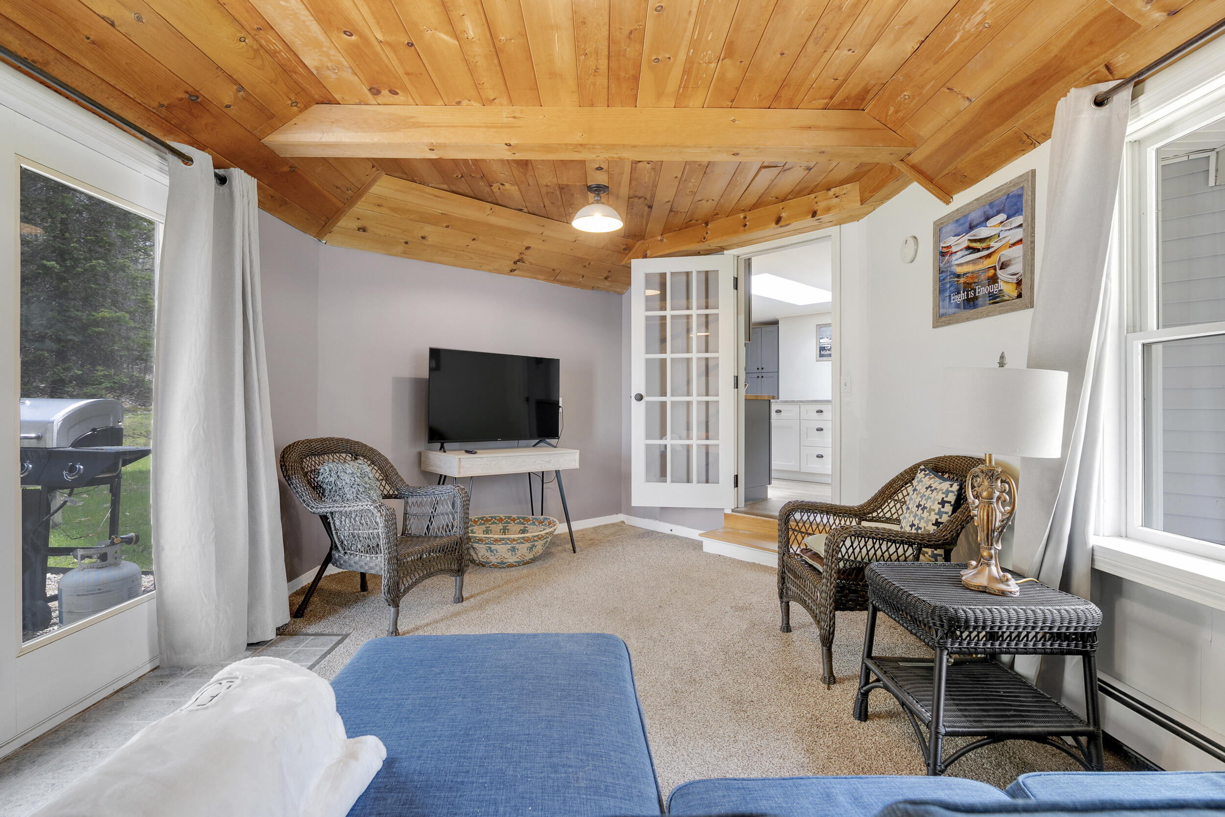 121 Log Cabin Road Property Photo 15