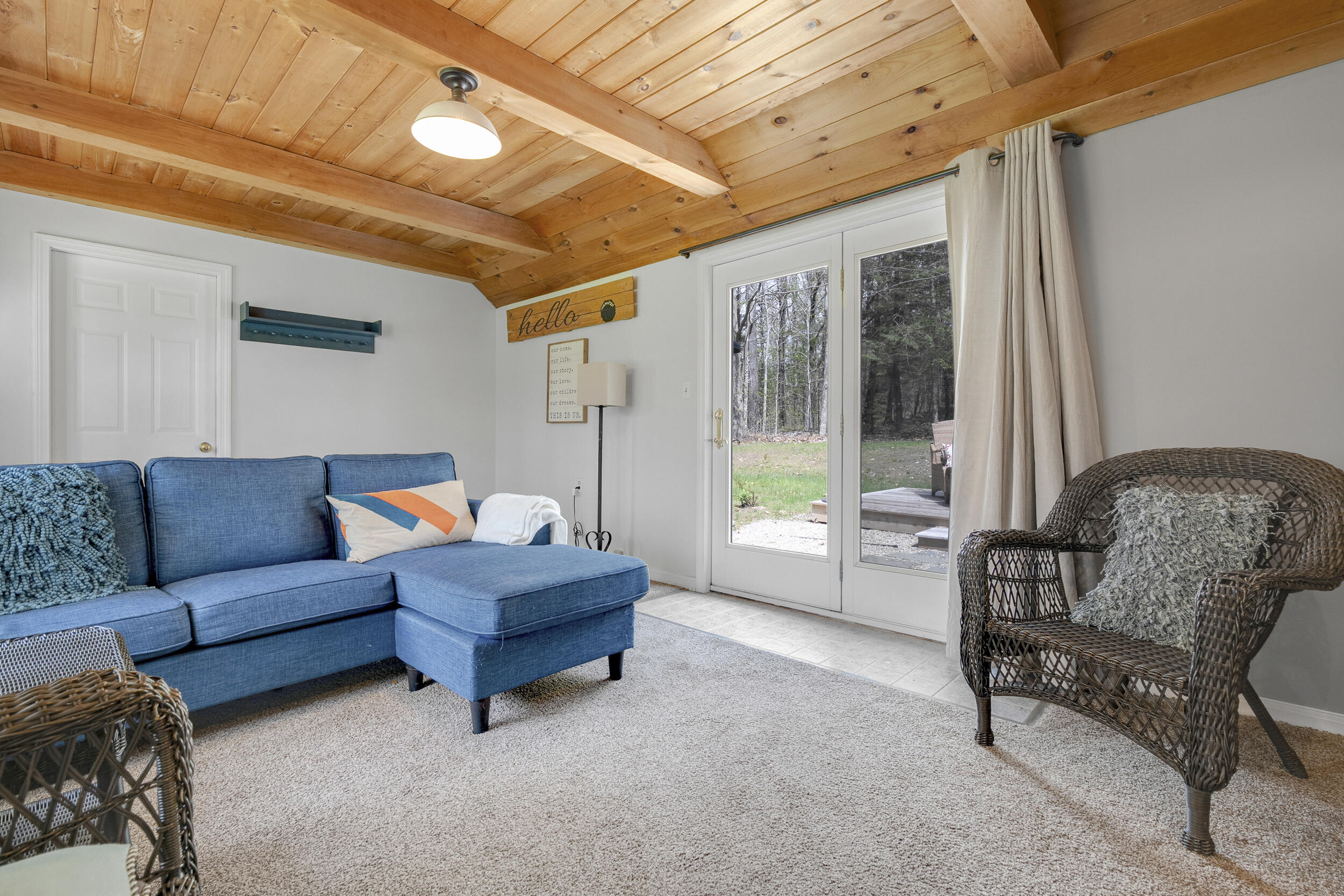 121 Log Cabin Road Property Photo 18