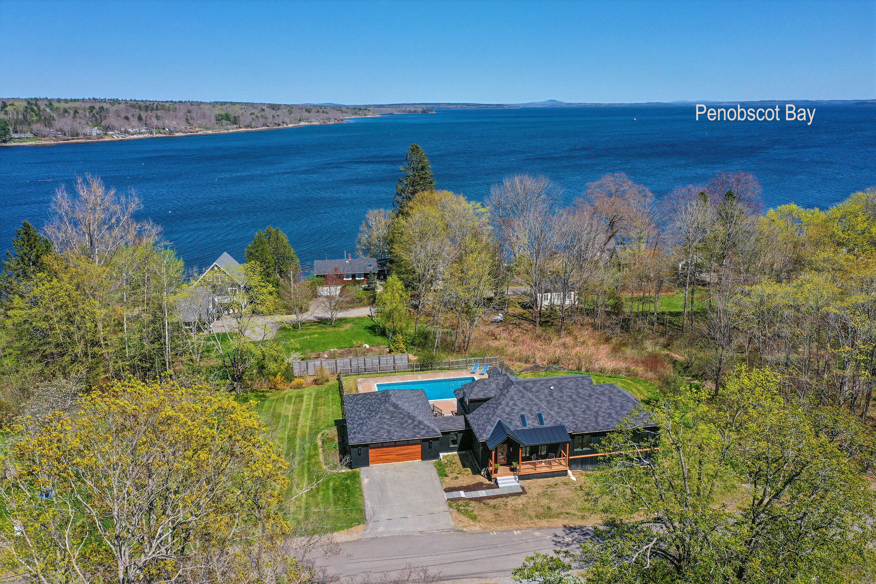 16 Cottage Street Property Photo 8