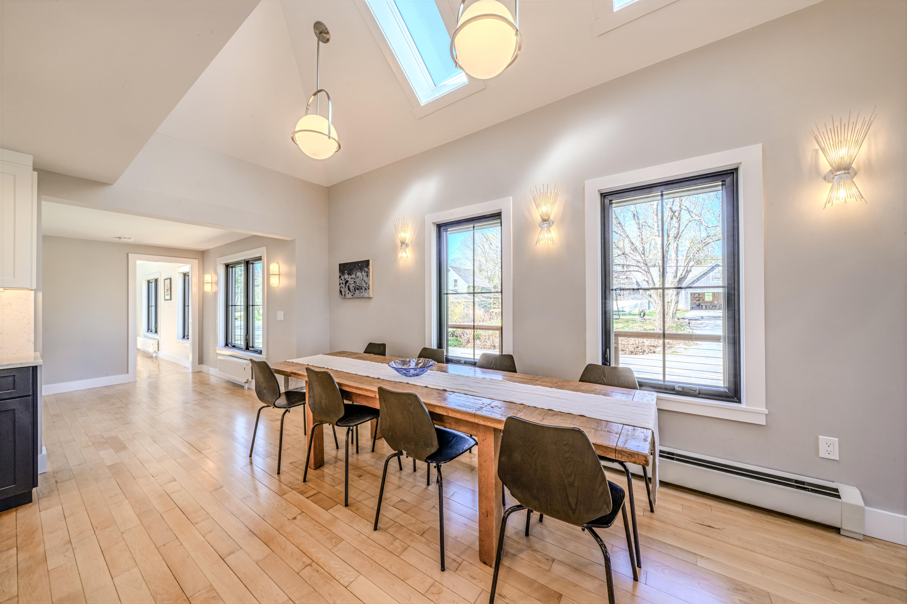 16 Cottage Street Property Photo 23