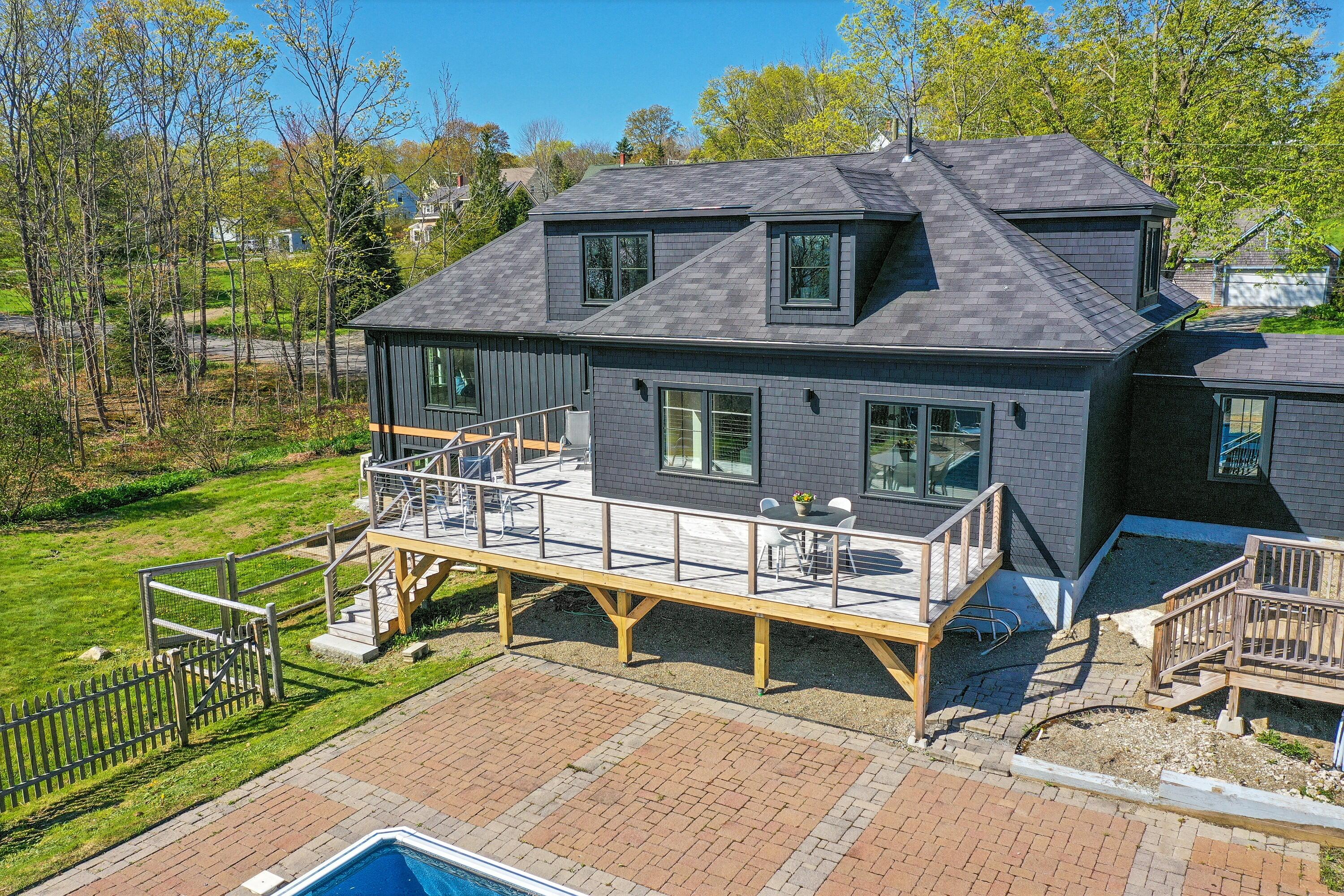 16 Cottage Street Property Photo 31