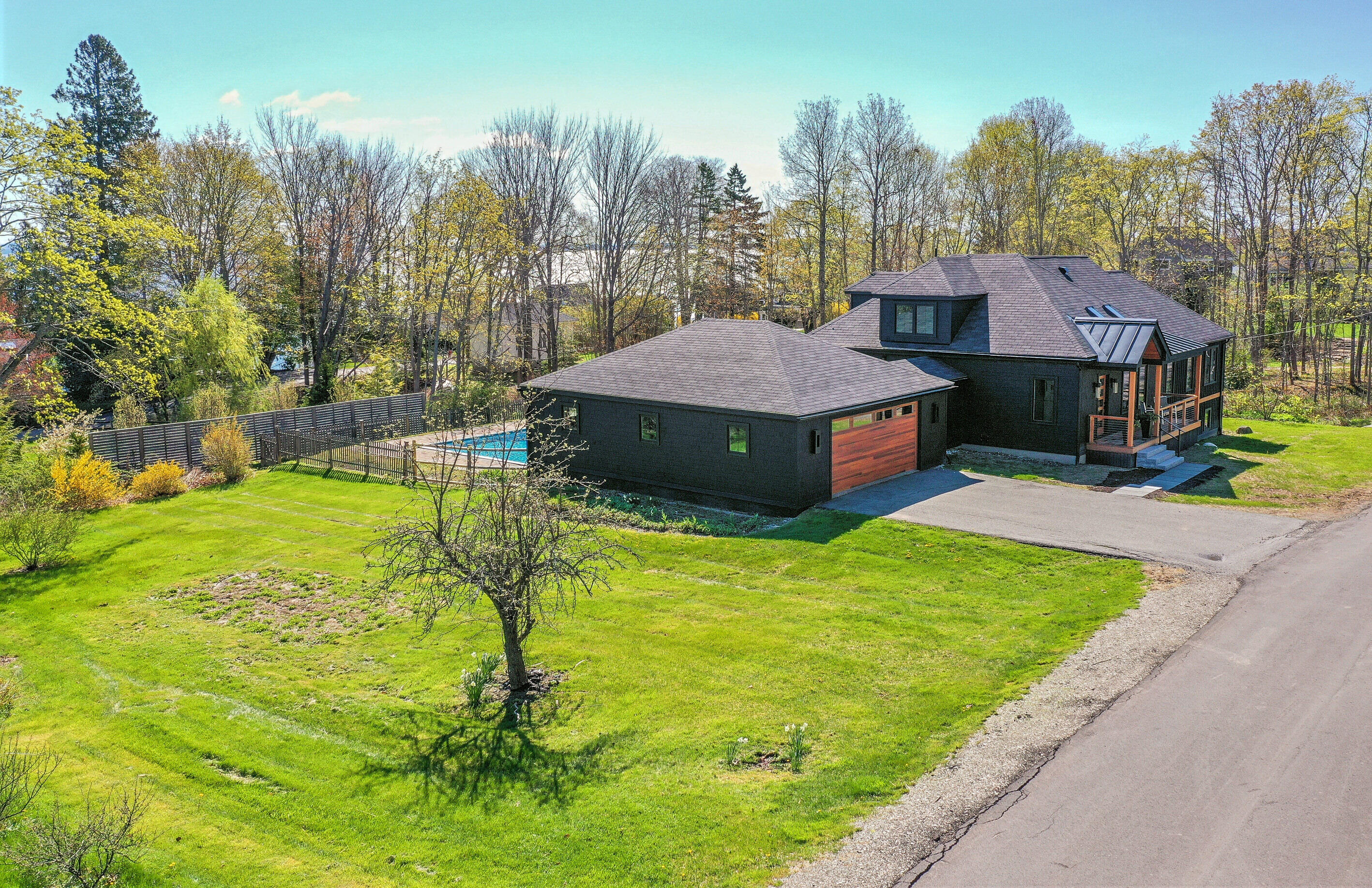 16 Cottage Street Property Photo 50
