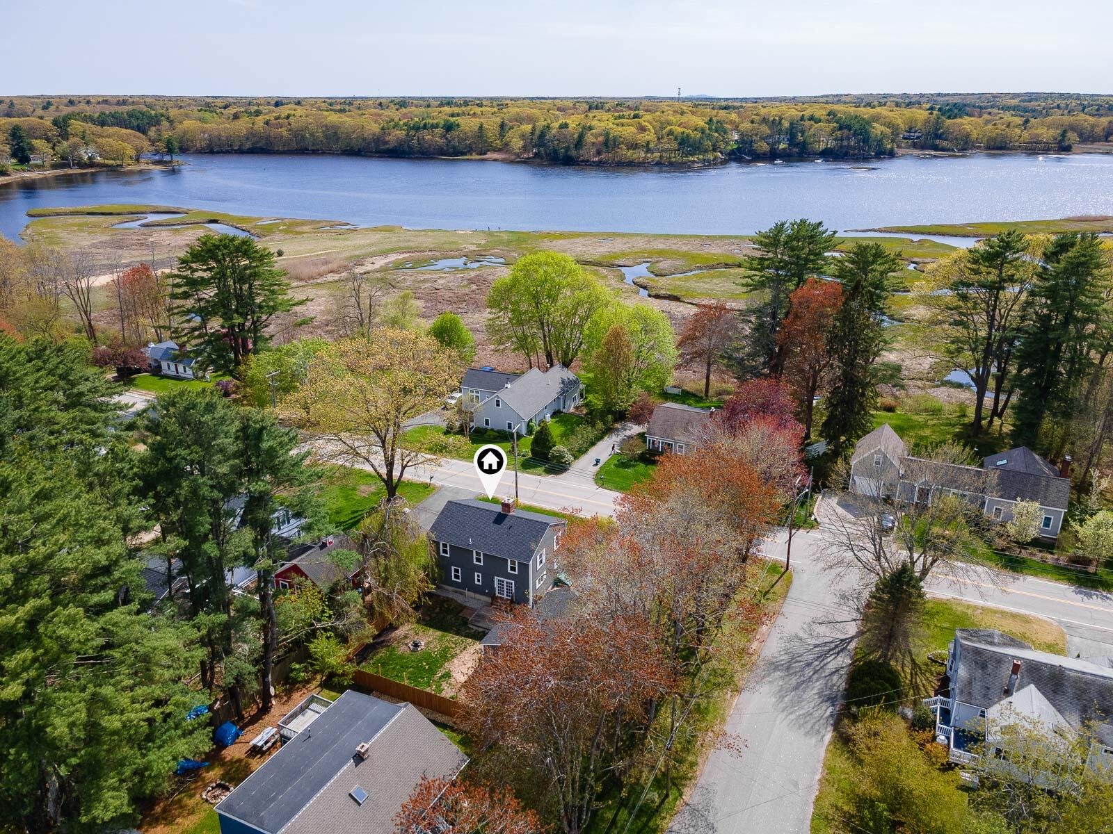 456 Ferry Road Property Photo 7