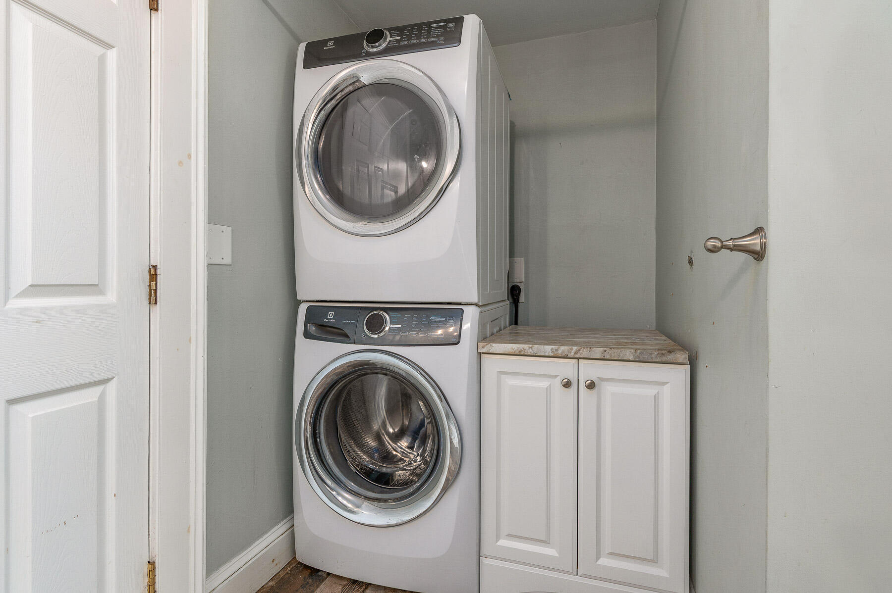 456 Ferry Road Property Photo 40
