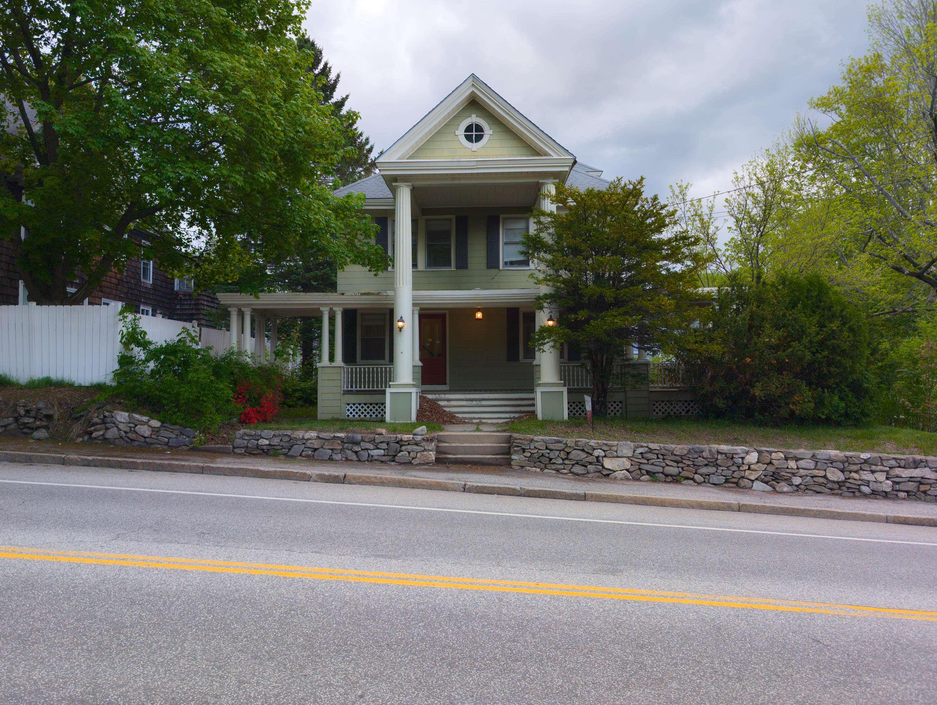 325 Court Street Property Photo 1