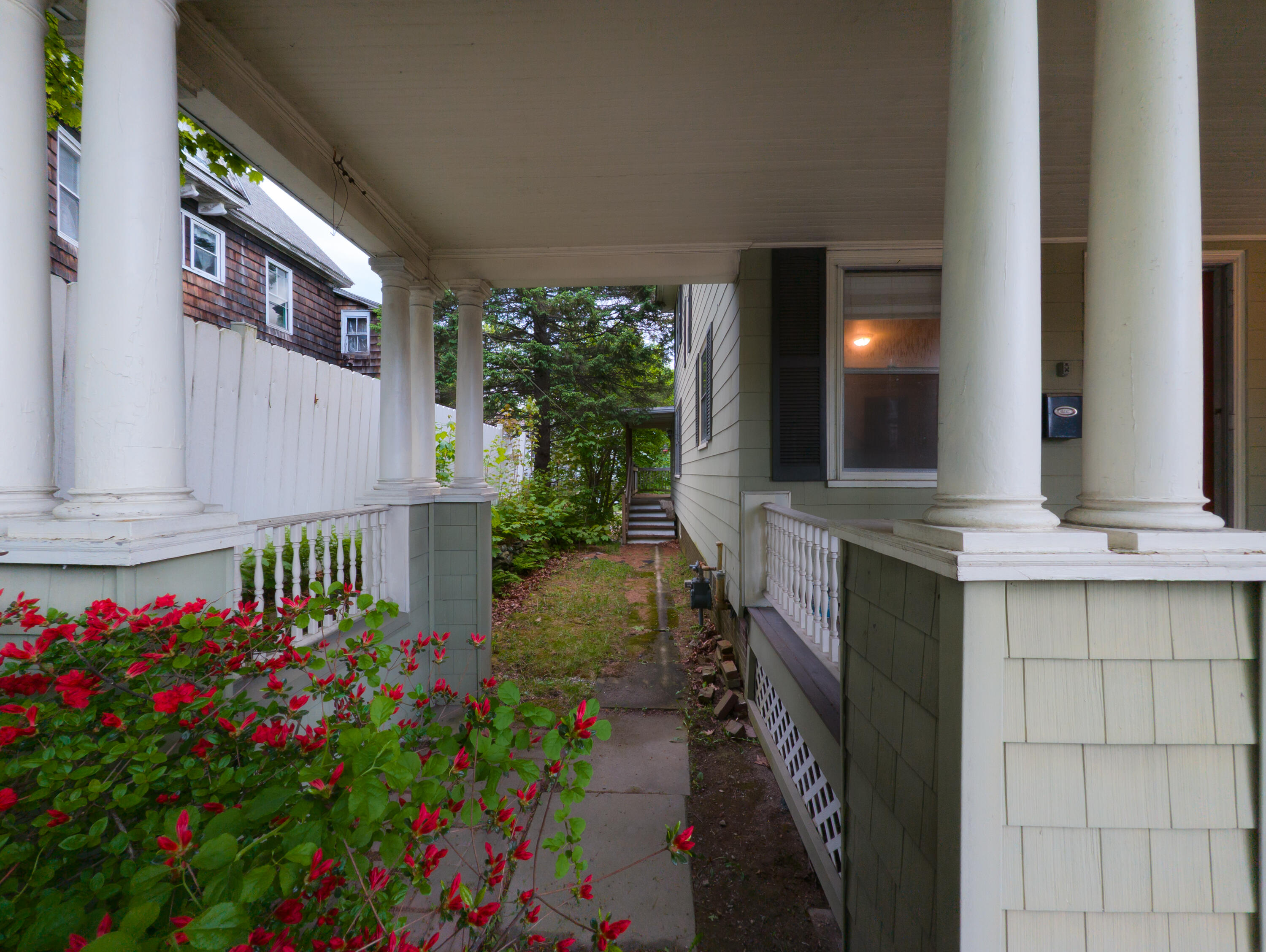 325 Court Street Property Photo 5