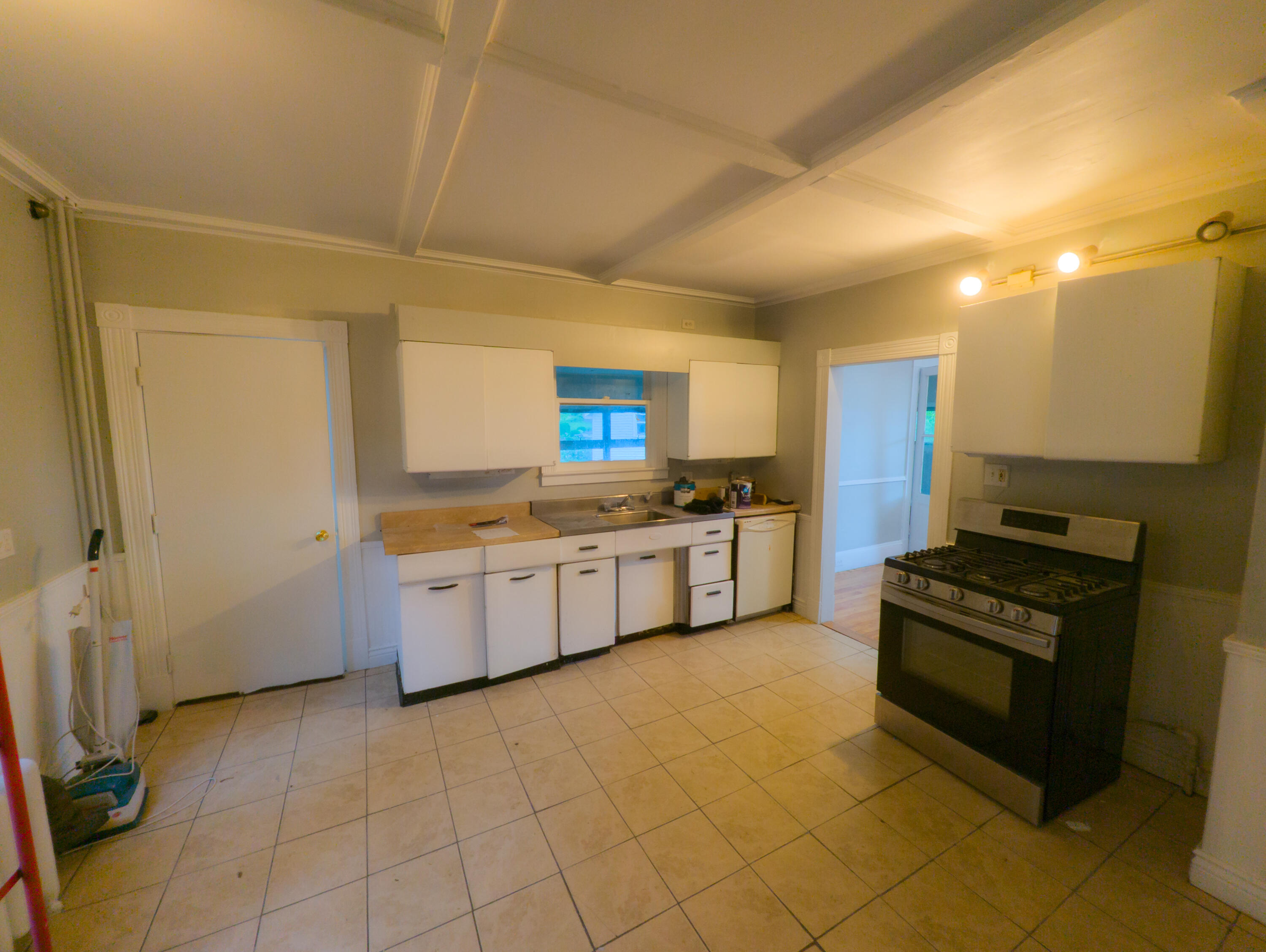 325 Court Street Property Photo 24