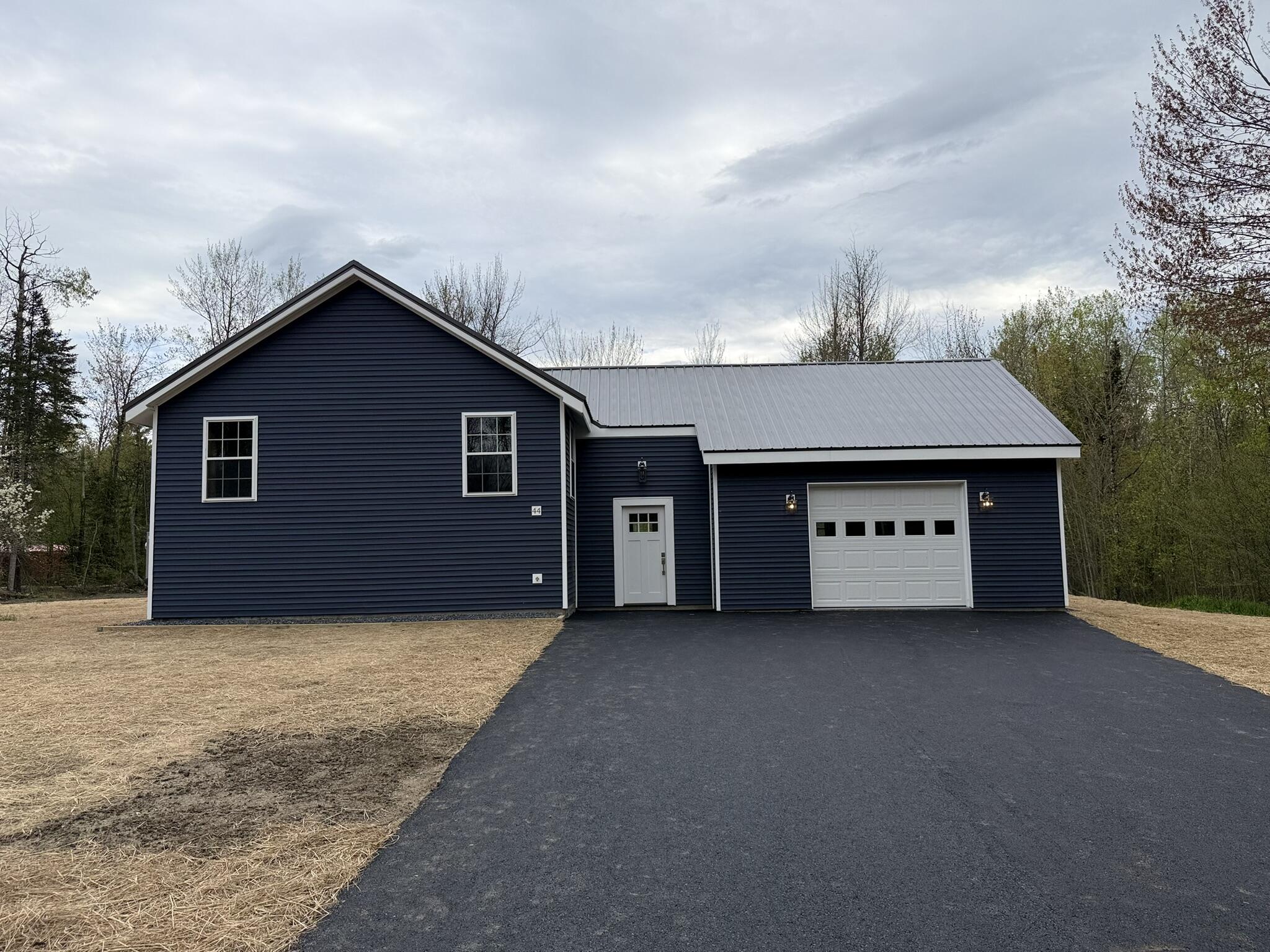 44 Whitten Road Property Photo