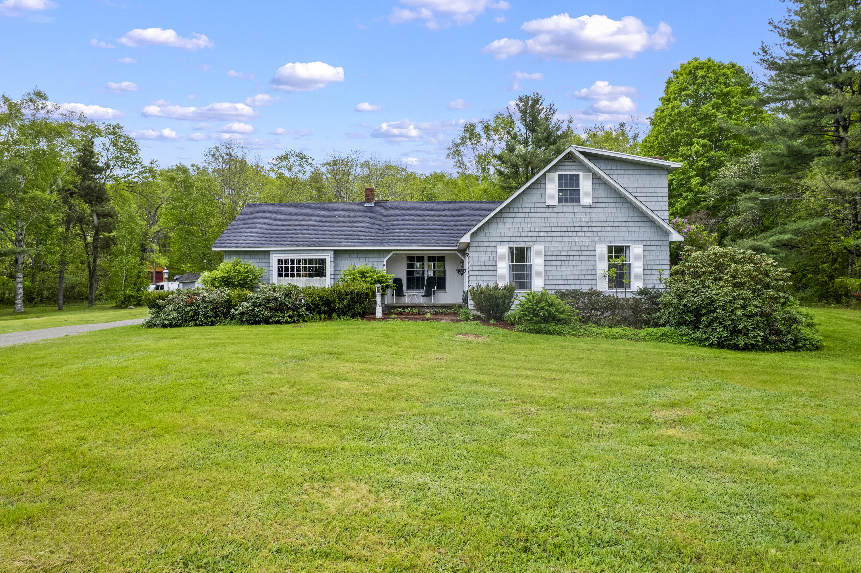 14 Lakeshore Drive Property Photo