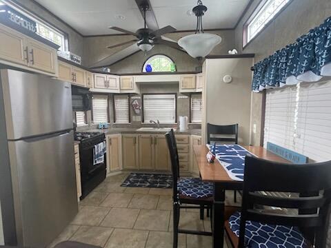 27 Ocean Park Road Property Photo 6