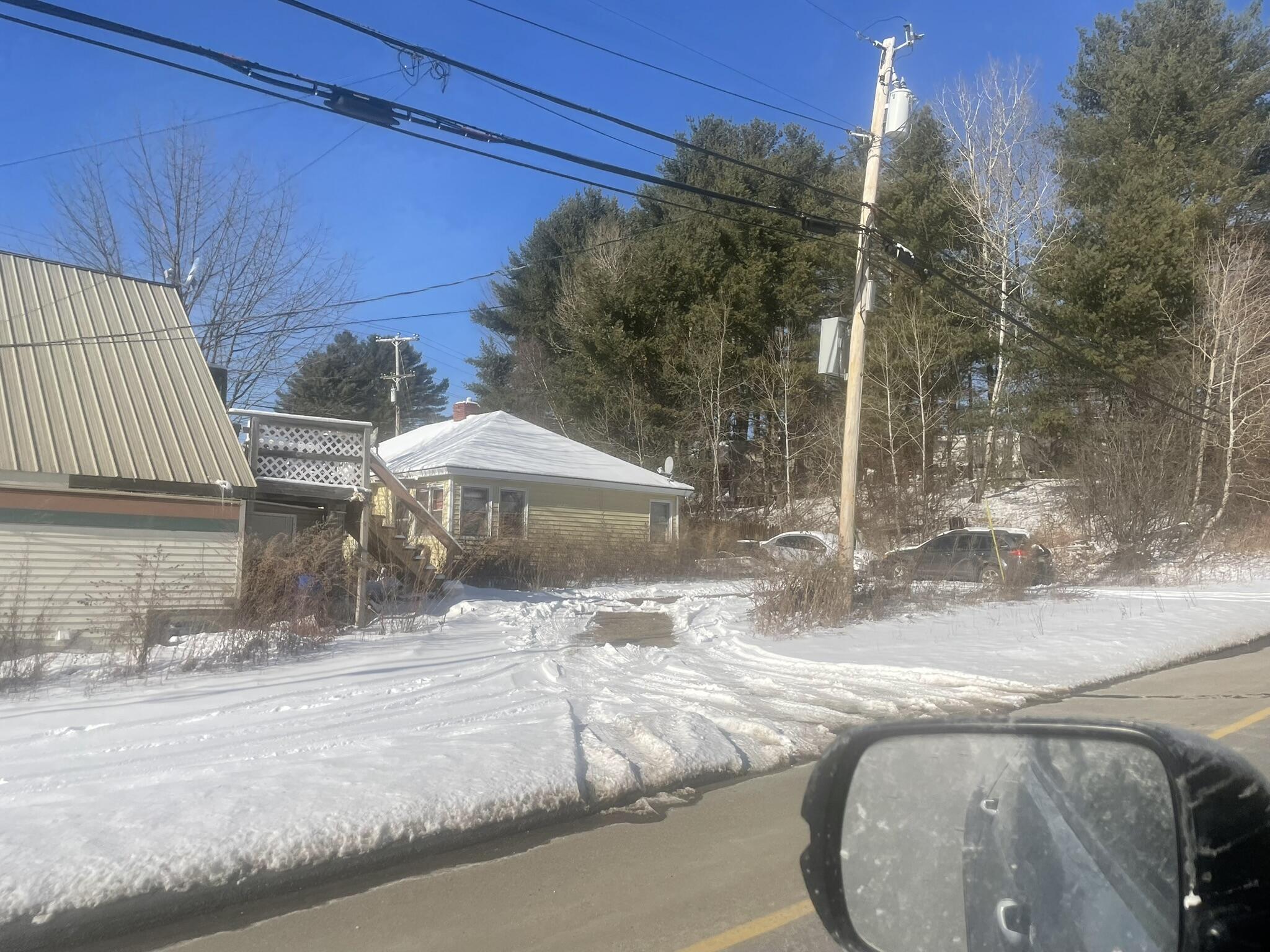 595-597 Civic Center Drive Property Photo 8