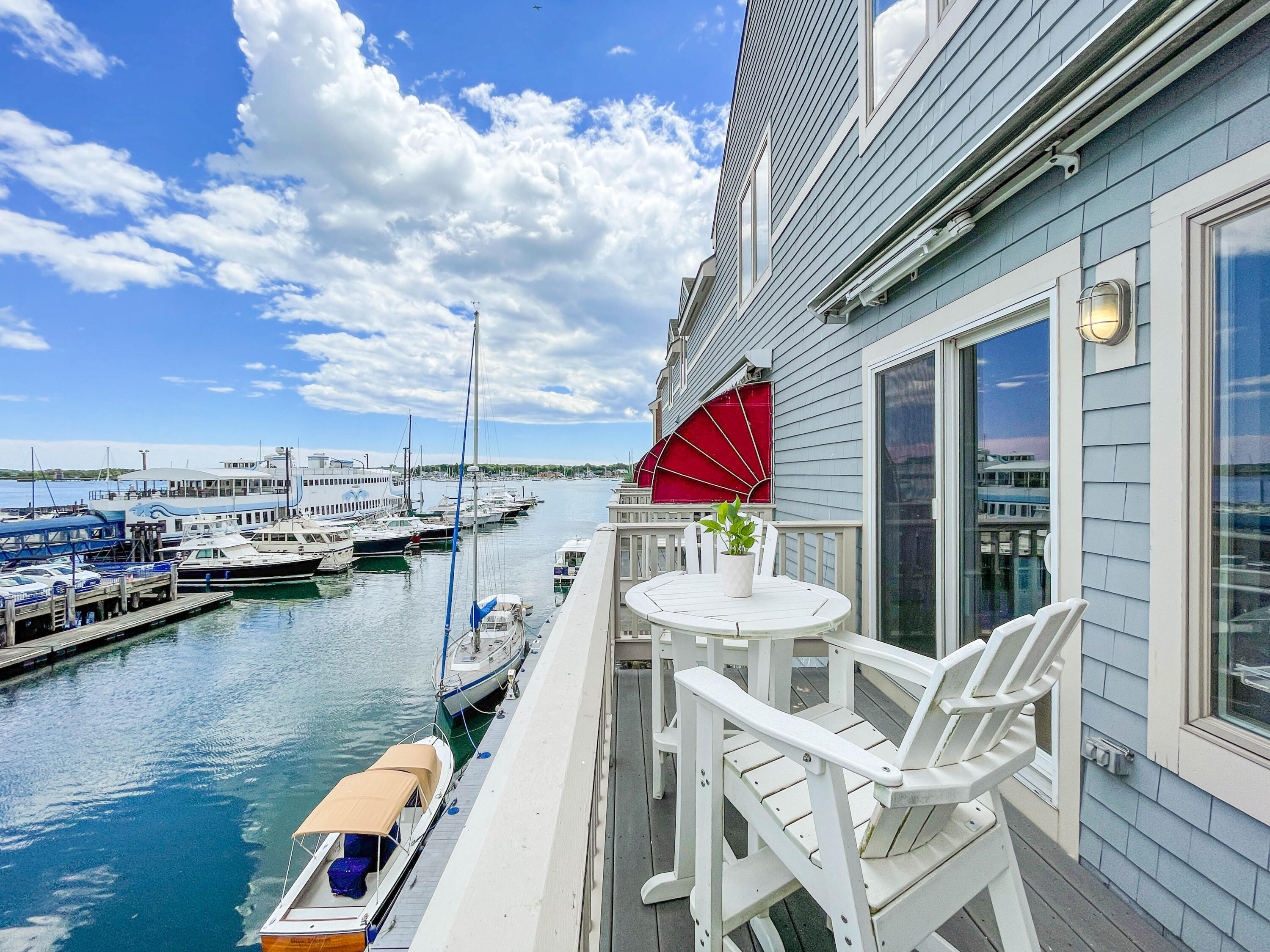 105 Chandlers Wharf Property Photo 1