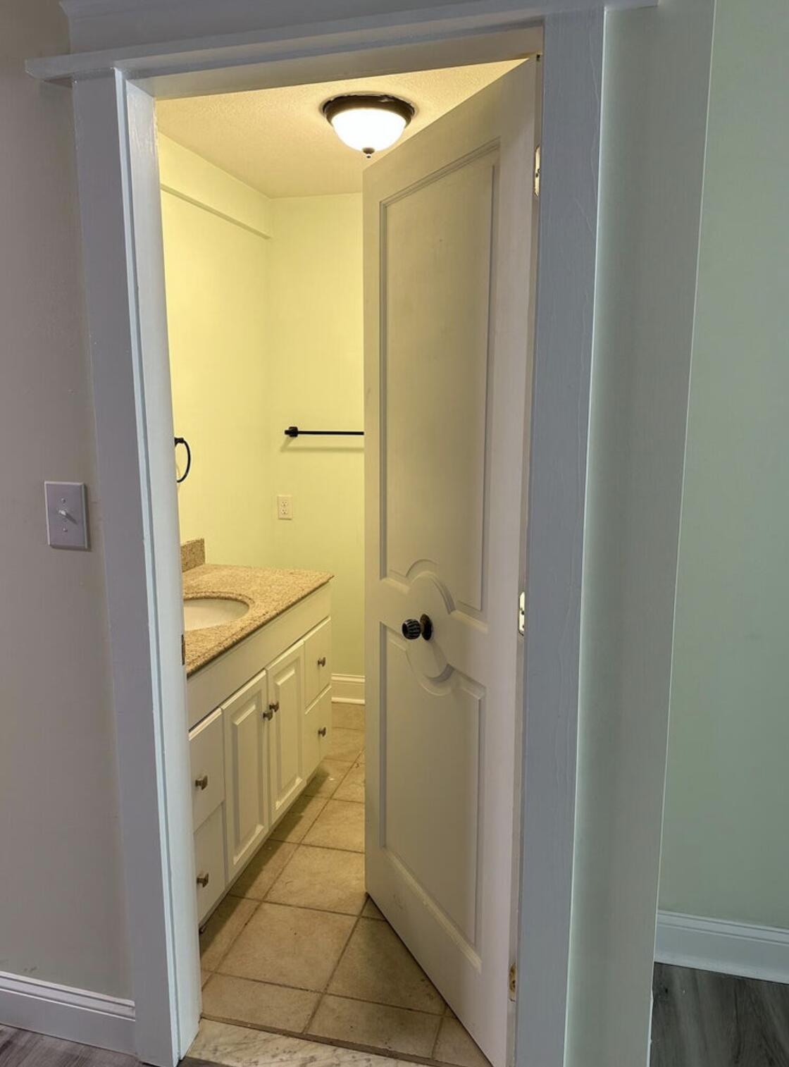 30 Elm Street Property Photo 18