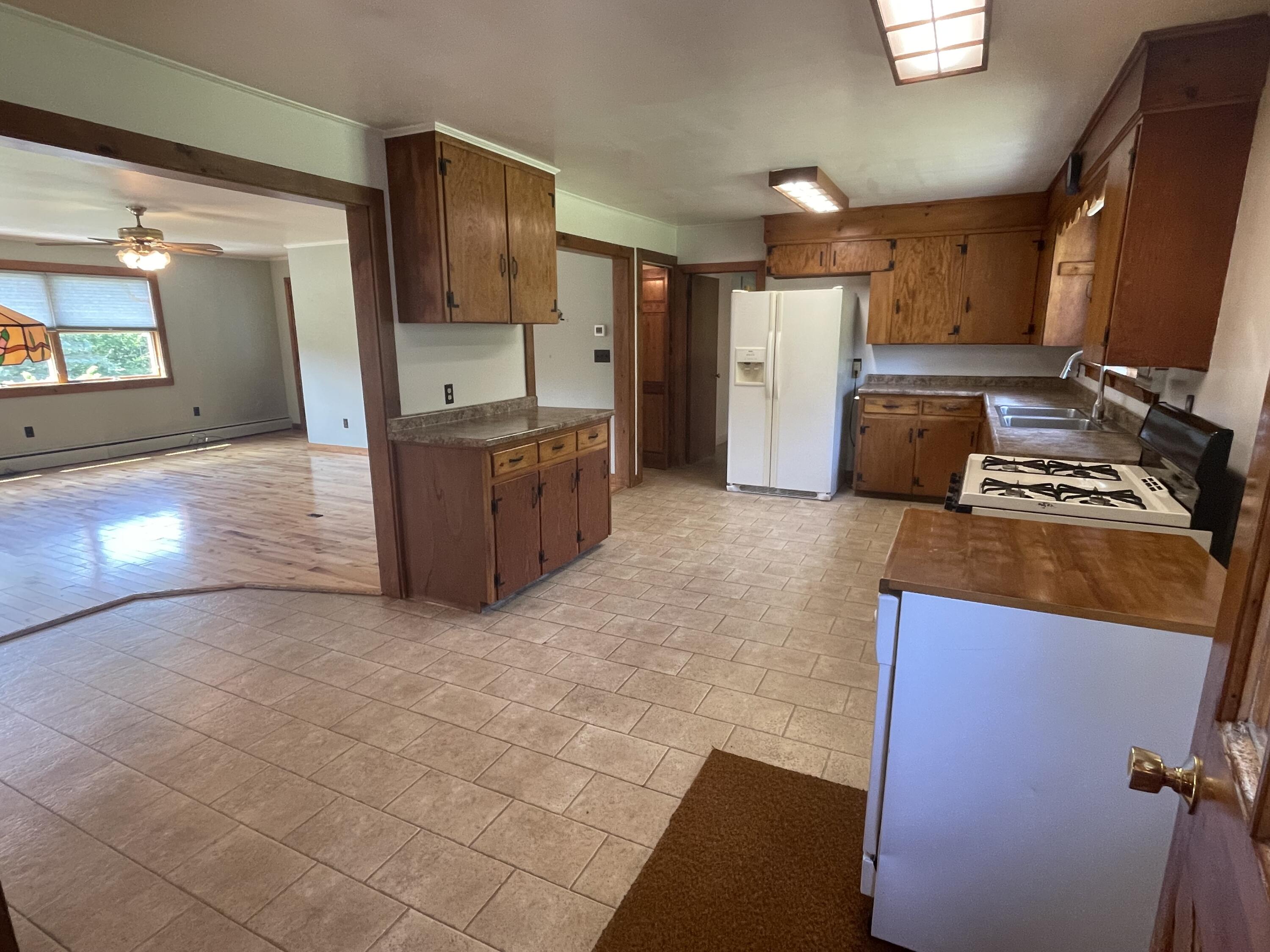 825 Intervale Road Property Photo 10