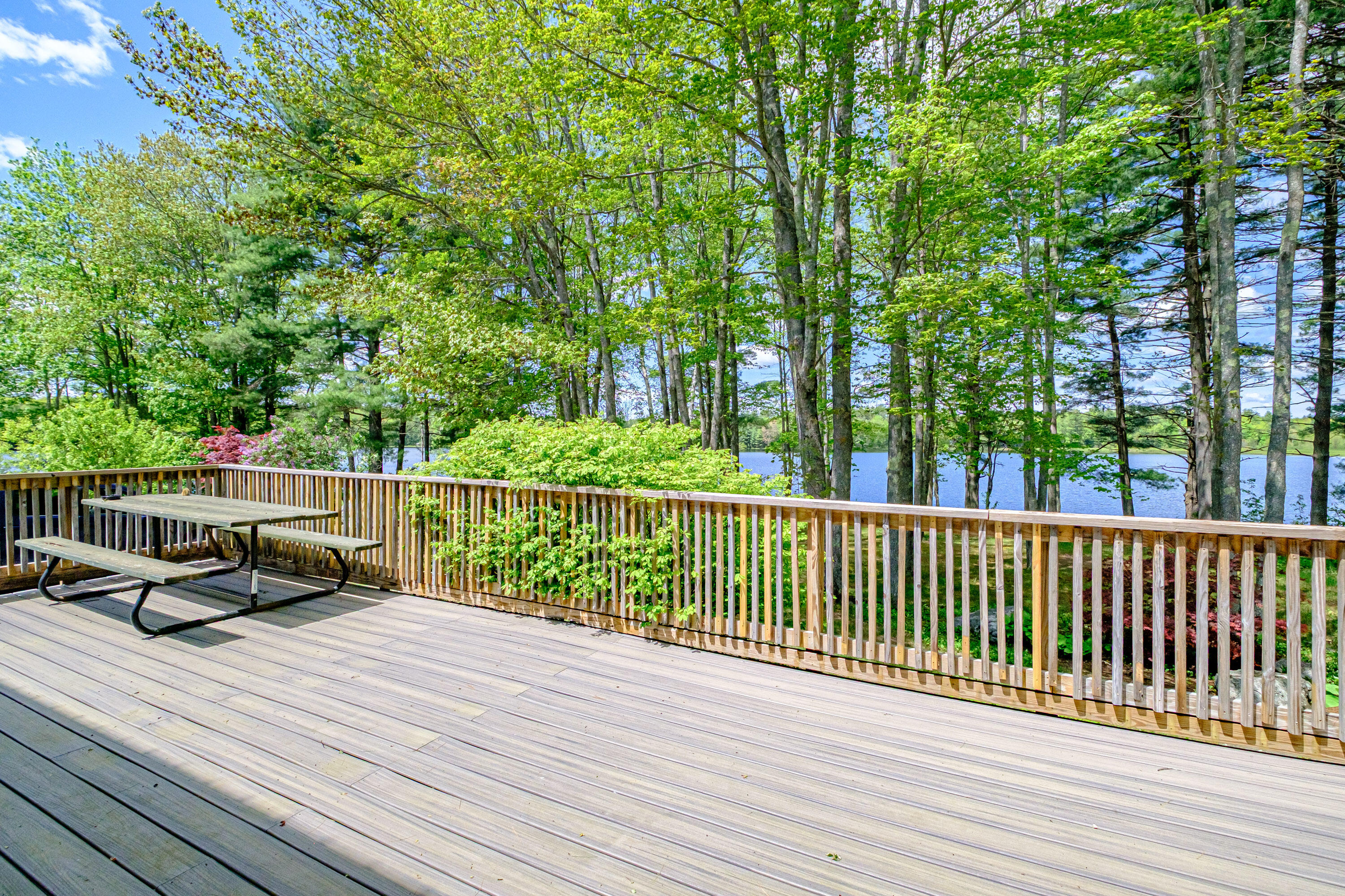 24 Cassella Drive Property Photo 12